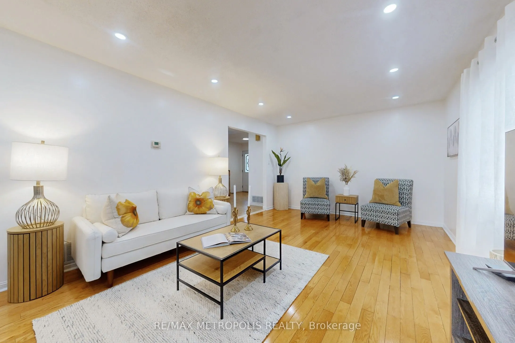 6 Rockwood Drive