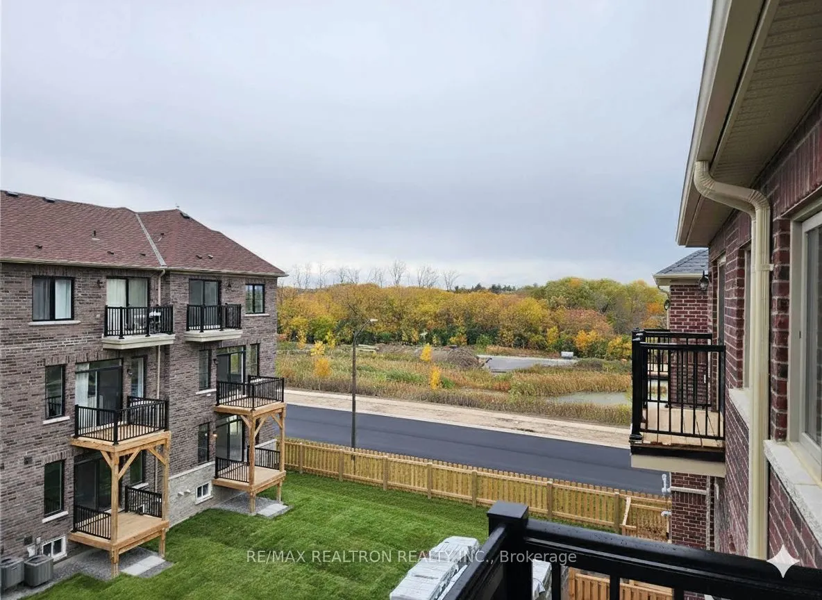 8 Royal Collection Wy Way