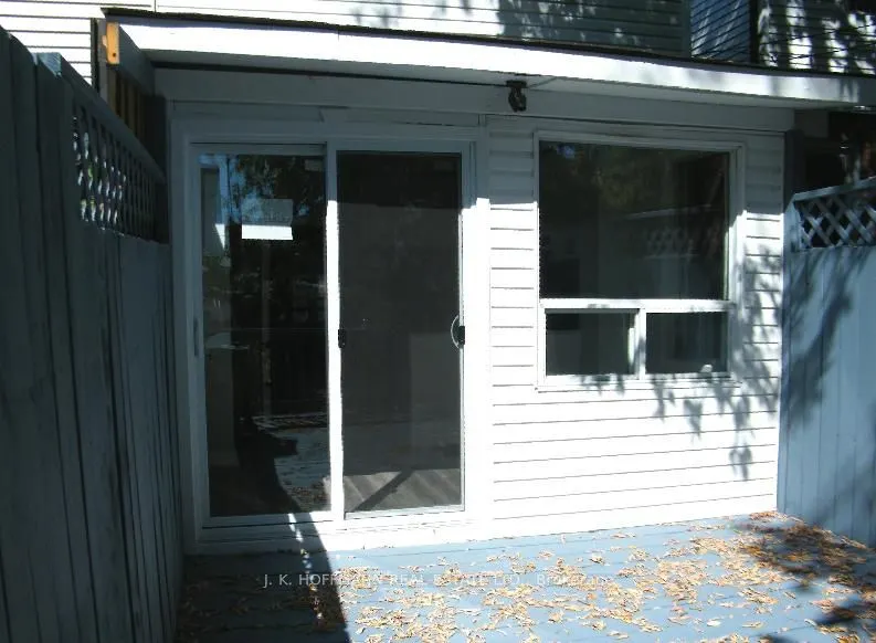 33 Darrell Avenue