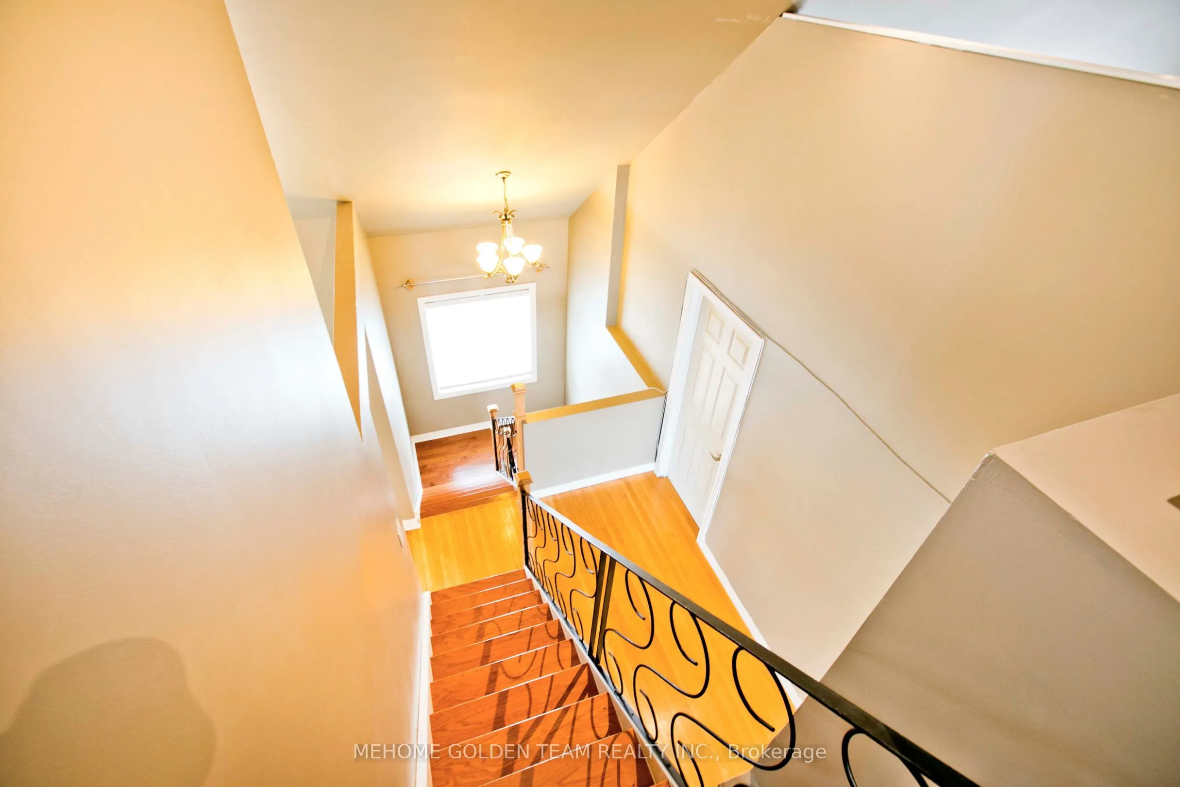 1546 Willowside Court