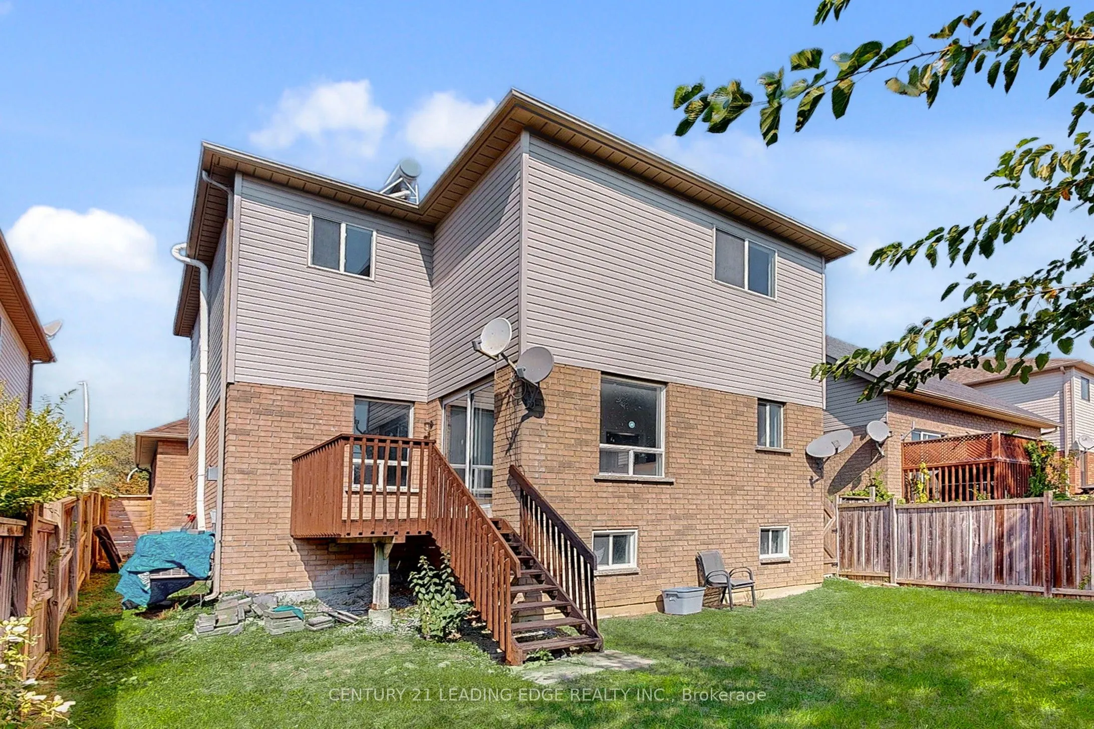 17 Pitfield Avenue