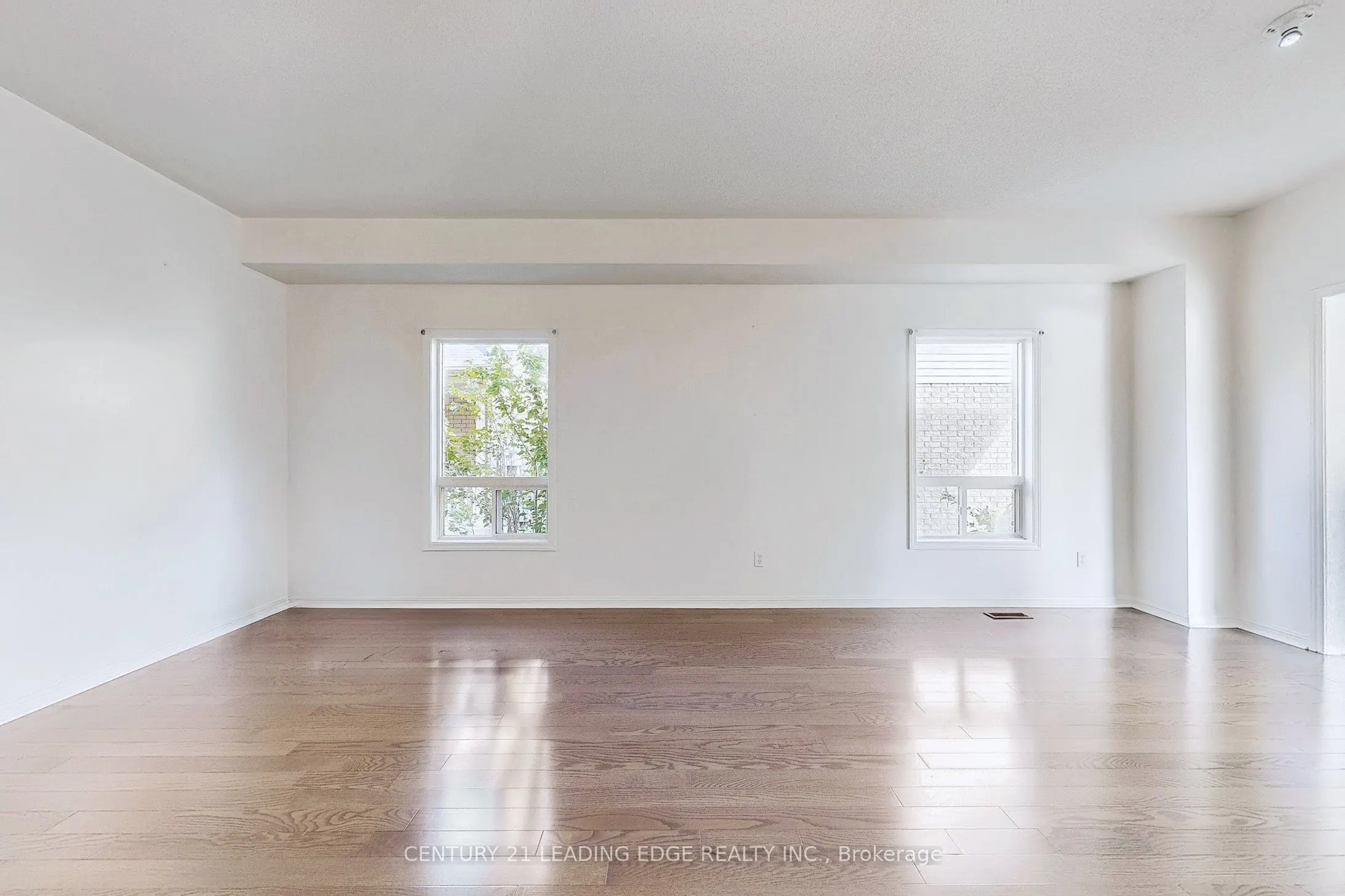 17 Pitfield Avenue