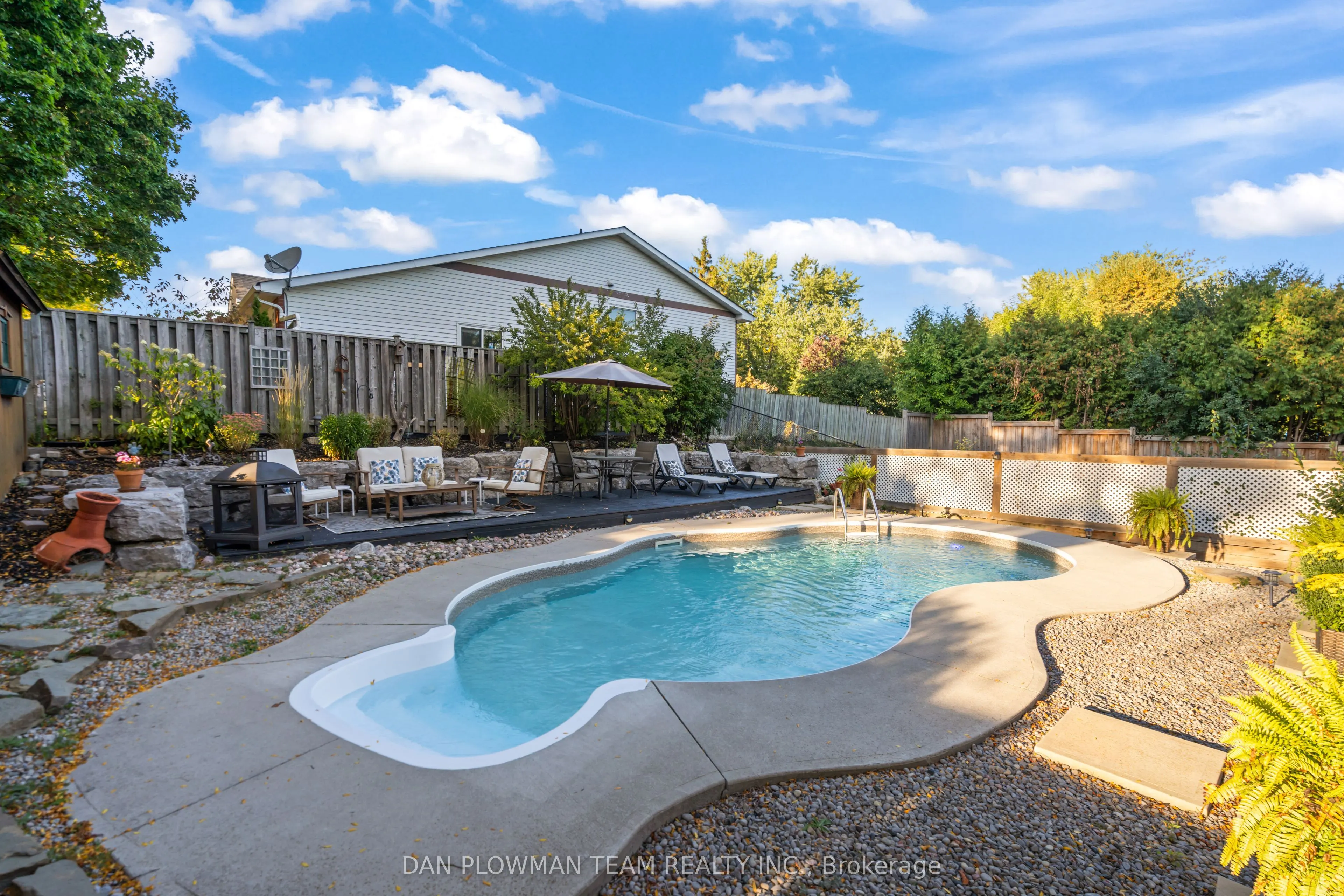 123 Guthrie Crescent