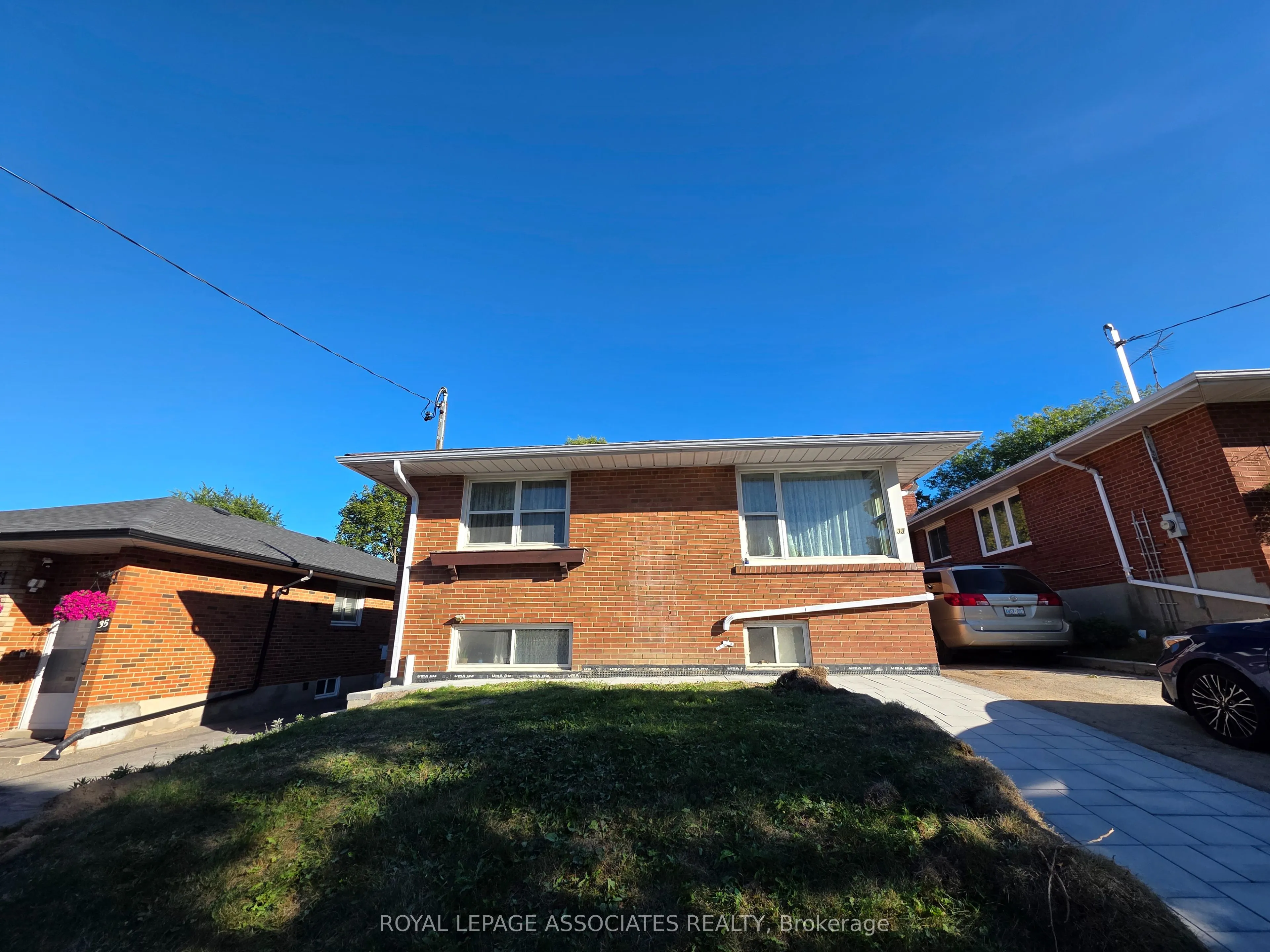 33 Kilbride Road