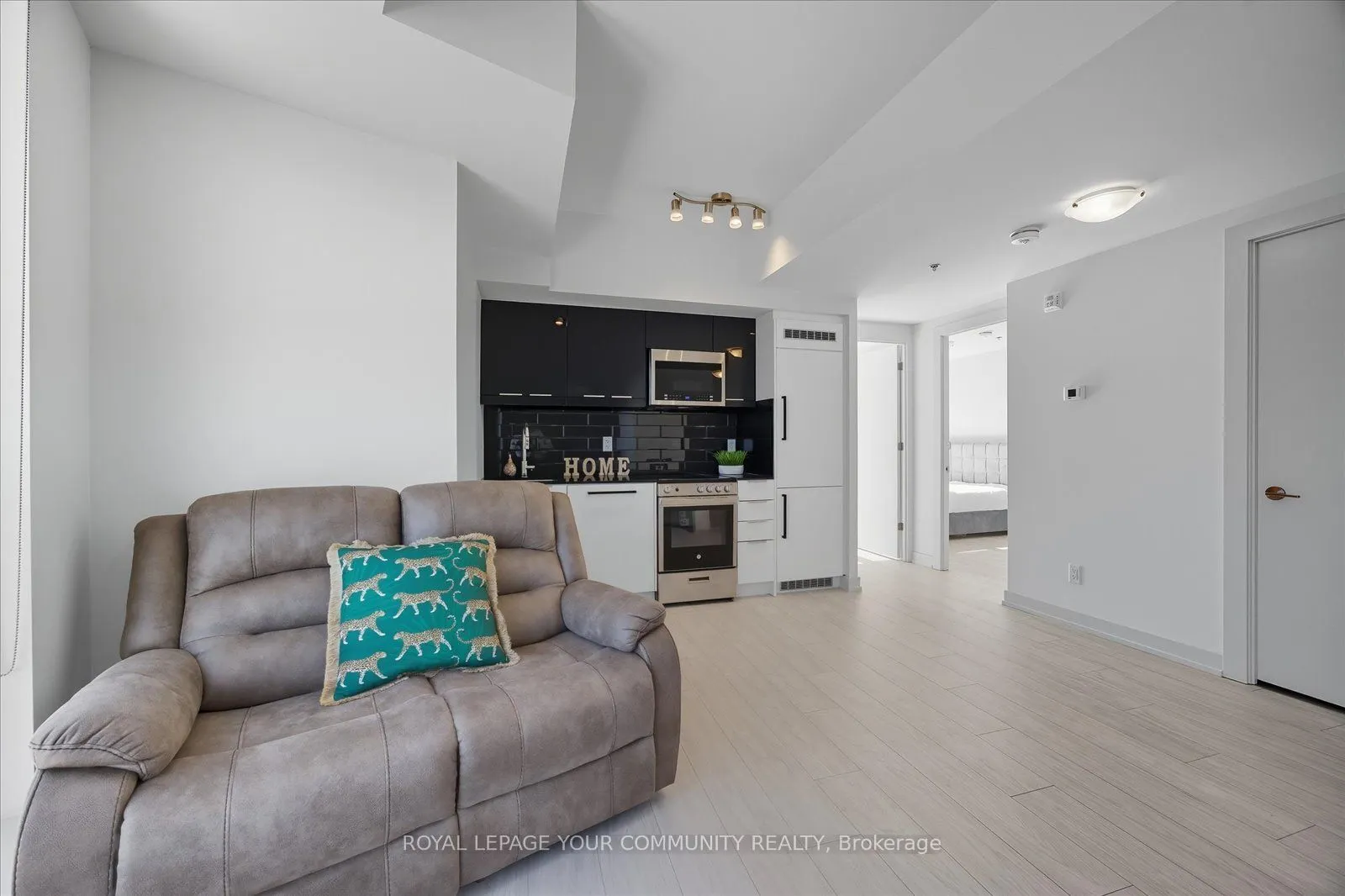 90 Glen Everest Road, #1008