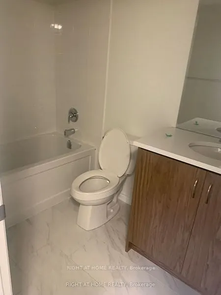 2789 Eglinton Avenue E, #422