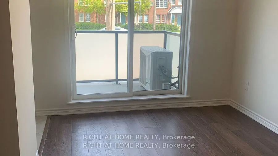 2789 Eglinton Avenue E, #422