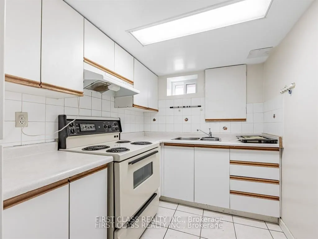 4 Heaslip Terrace, #Basement