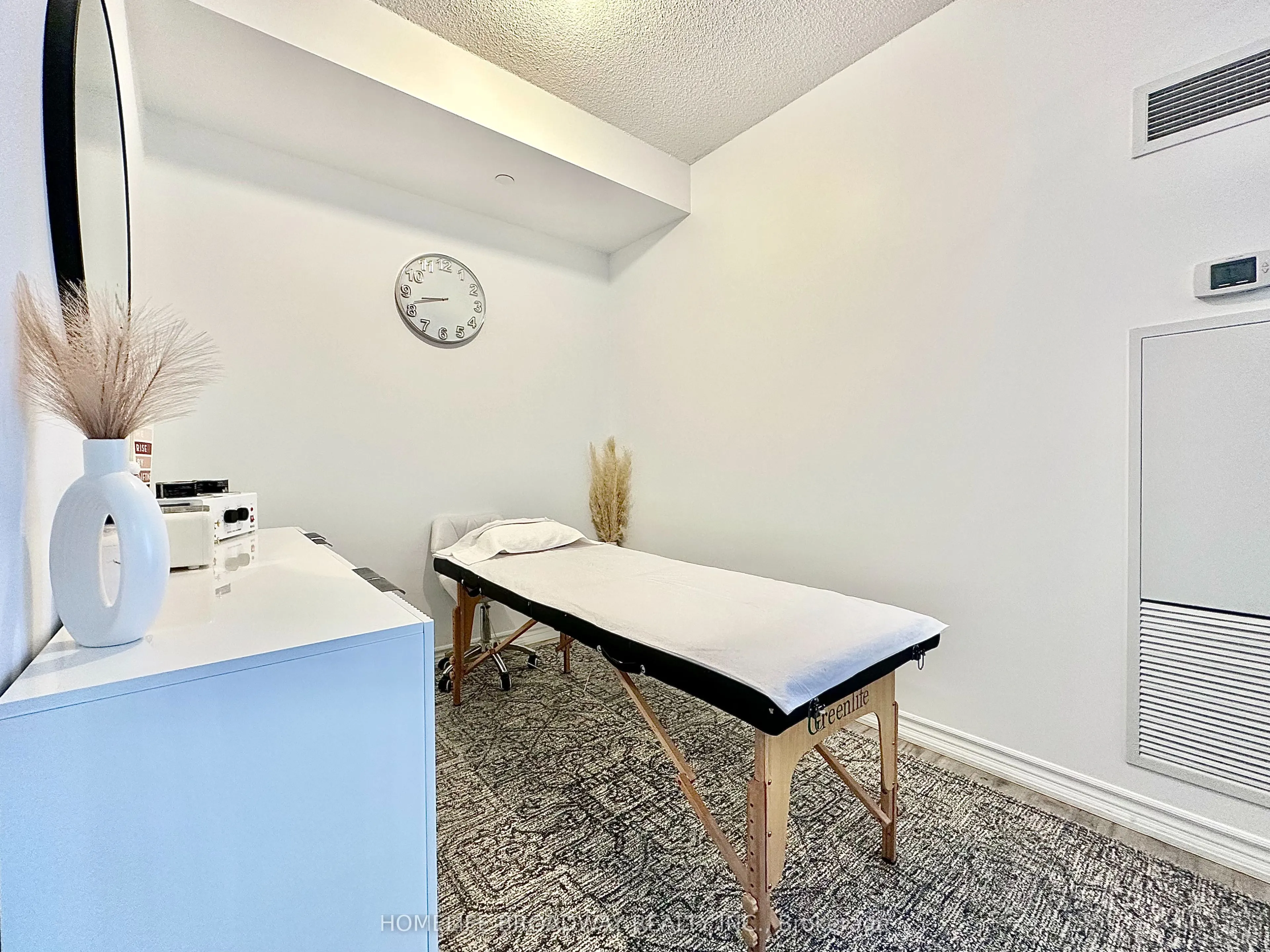 1328 Birchmount Road, #1604