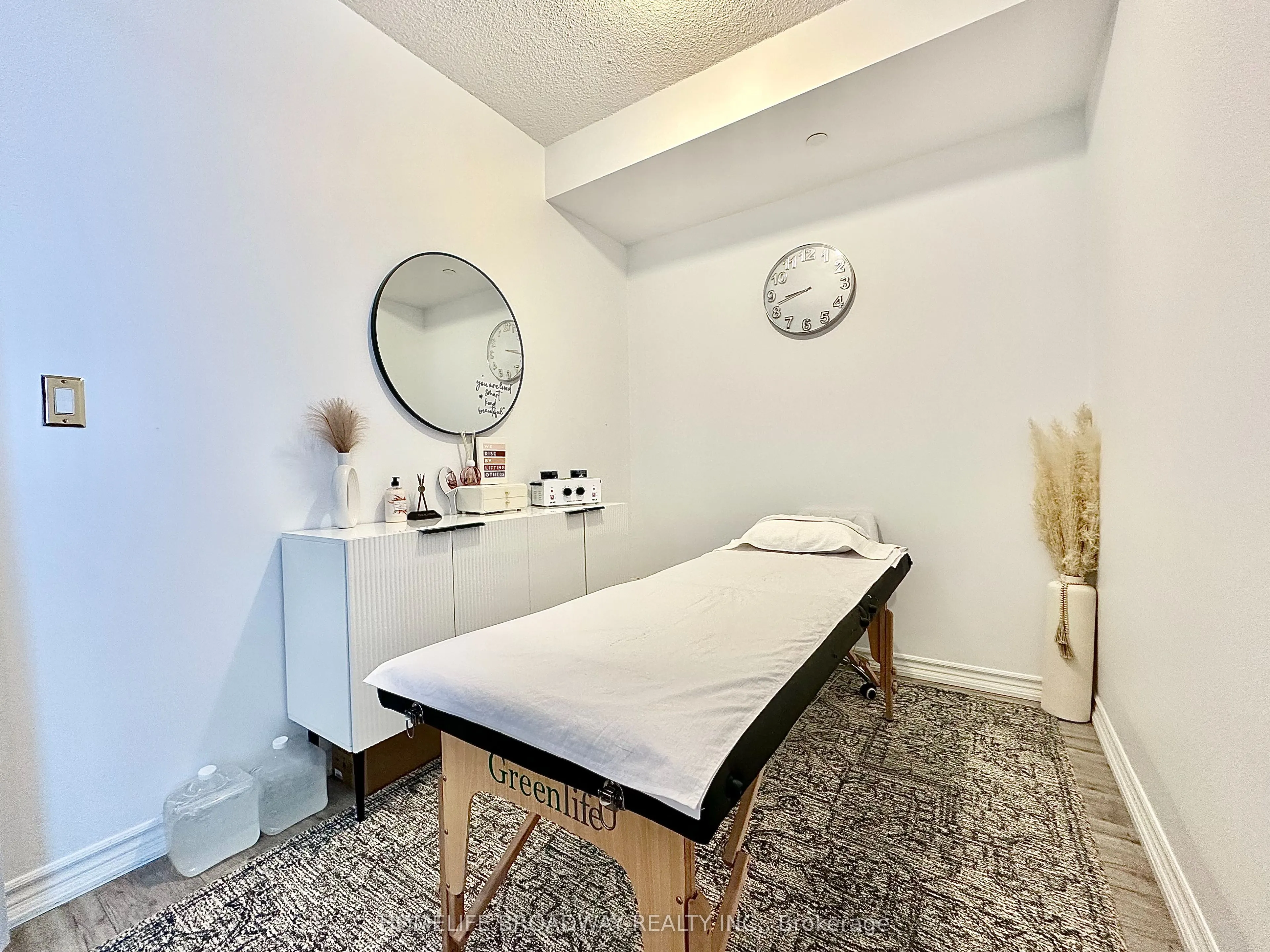 1328 Birchmount Road, #1604