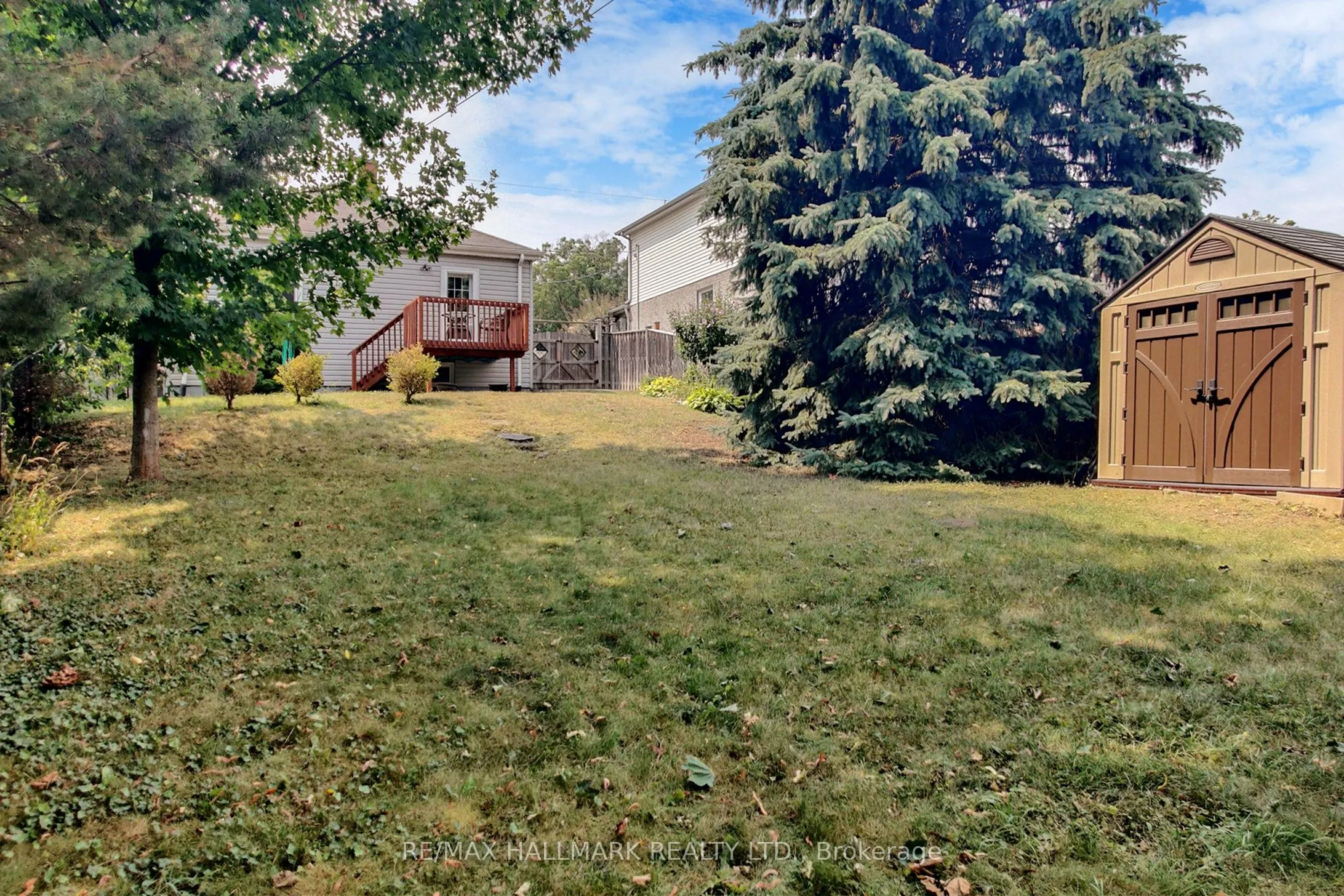611 Athol Street