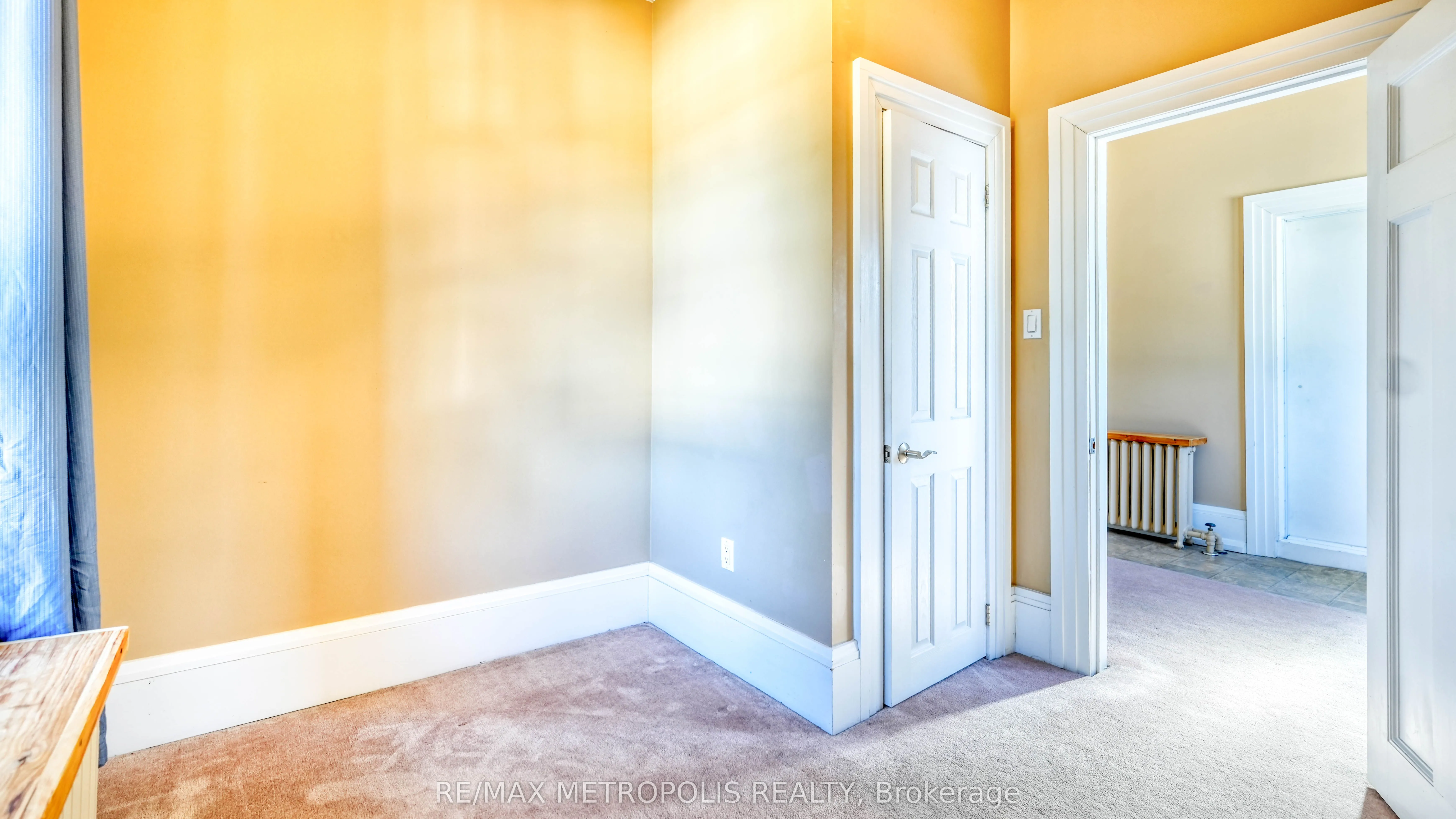 1110 Simcoe Street S, #Basement #6