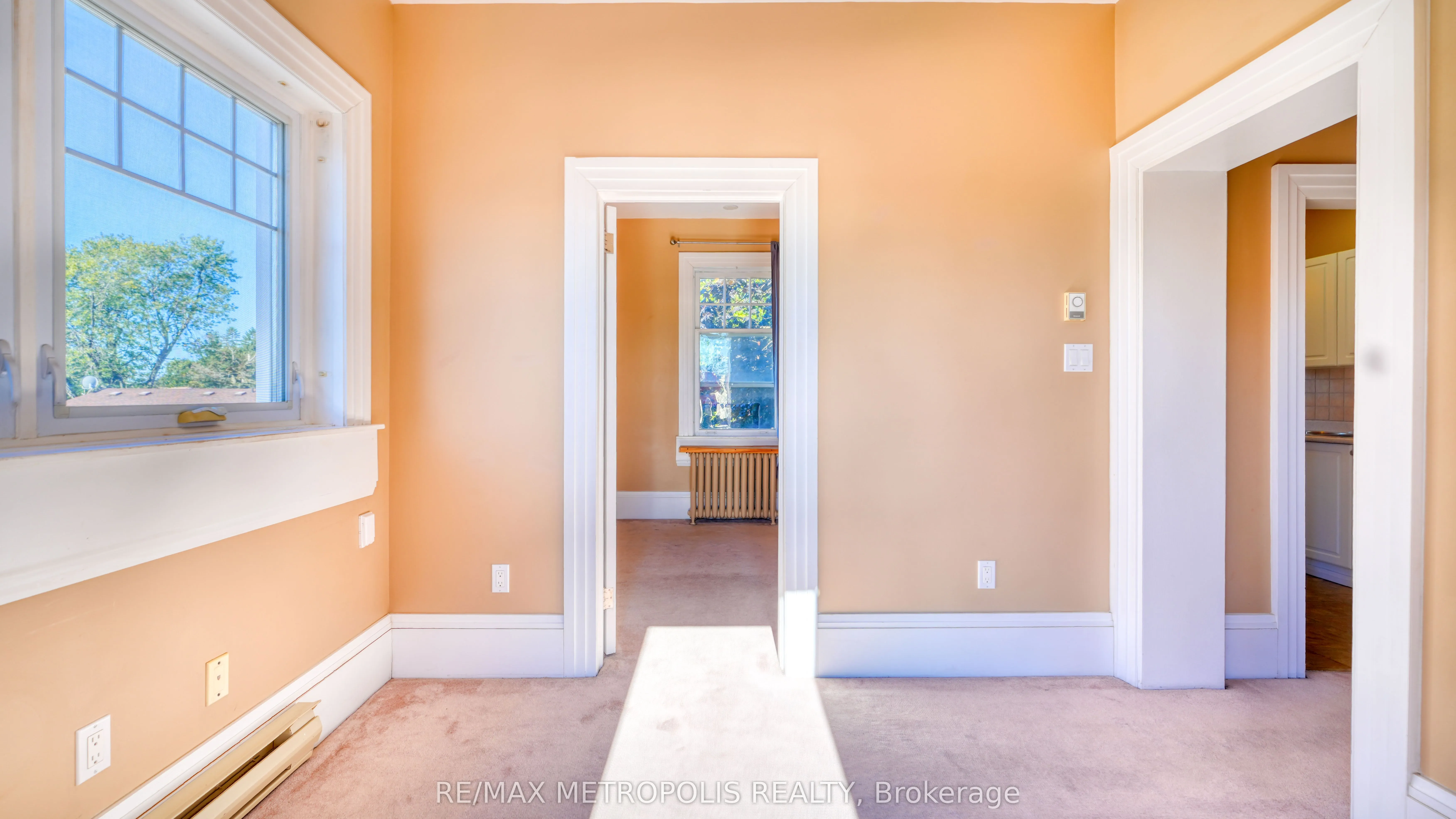 1110 Simcoe Street S, #Basement #6