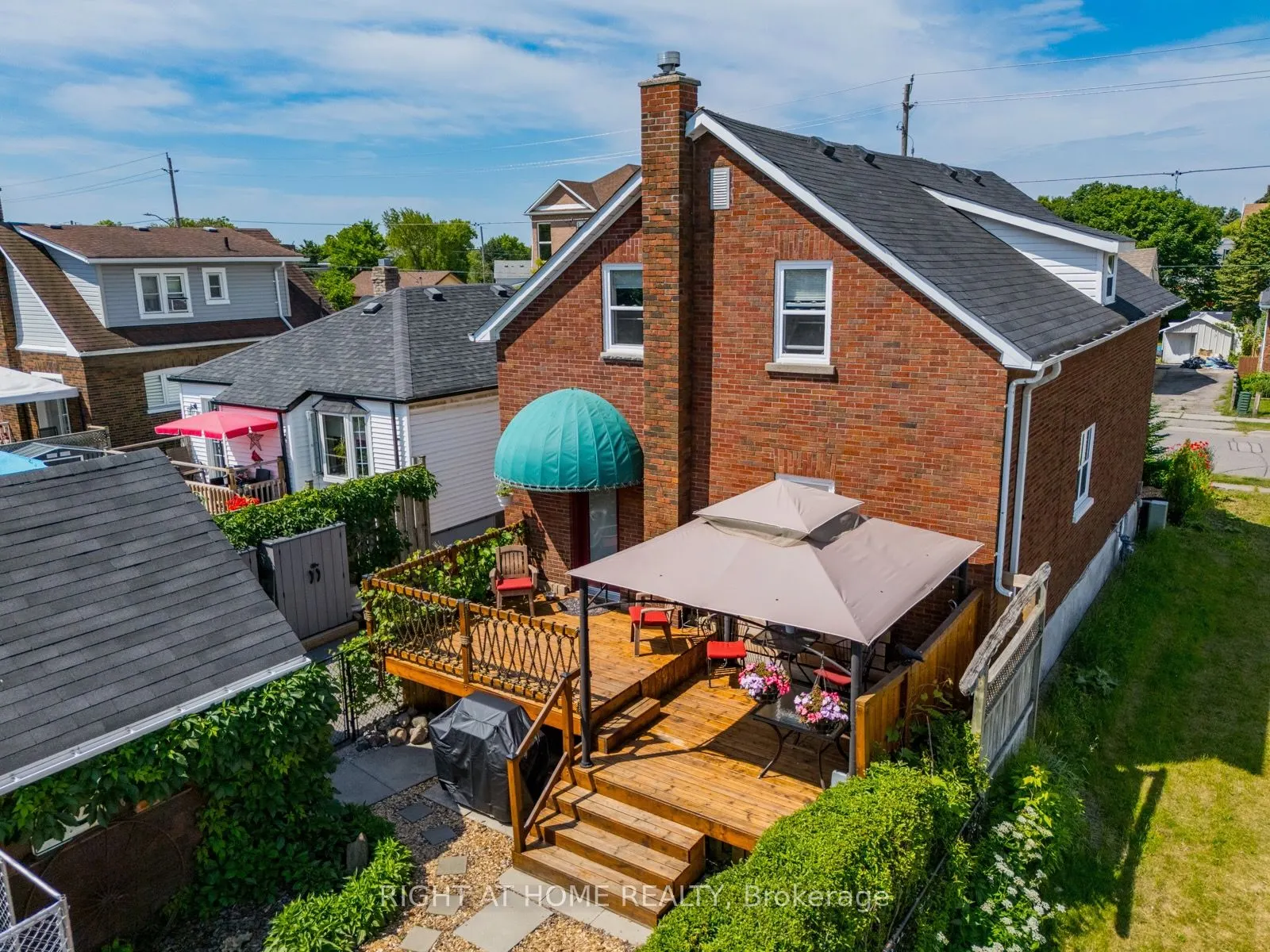 739 Albert Street