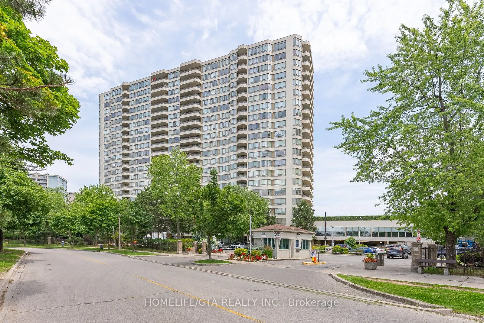 5 Greystone Walk Drive, #815