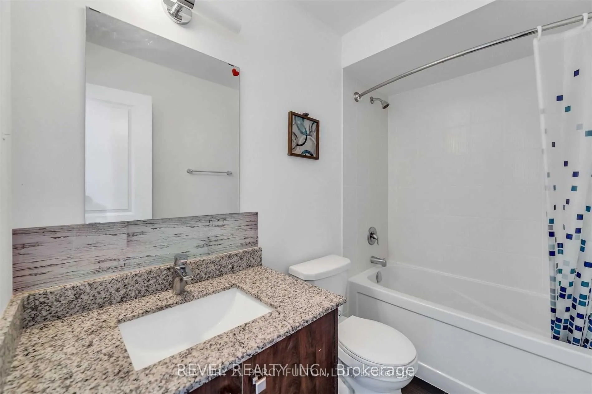 21 Donald Fleming Way