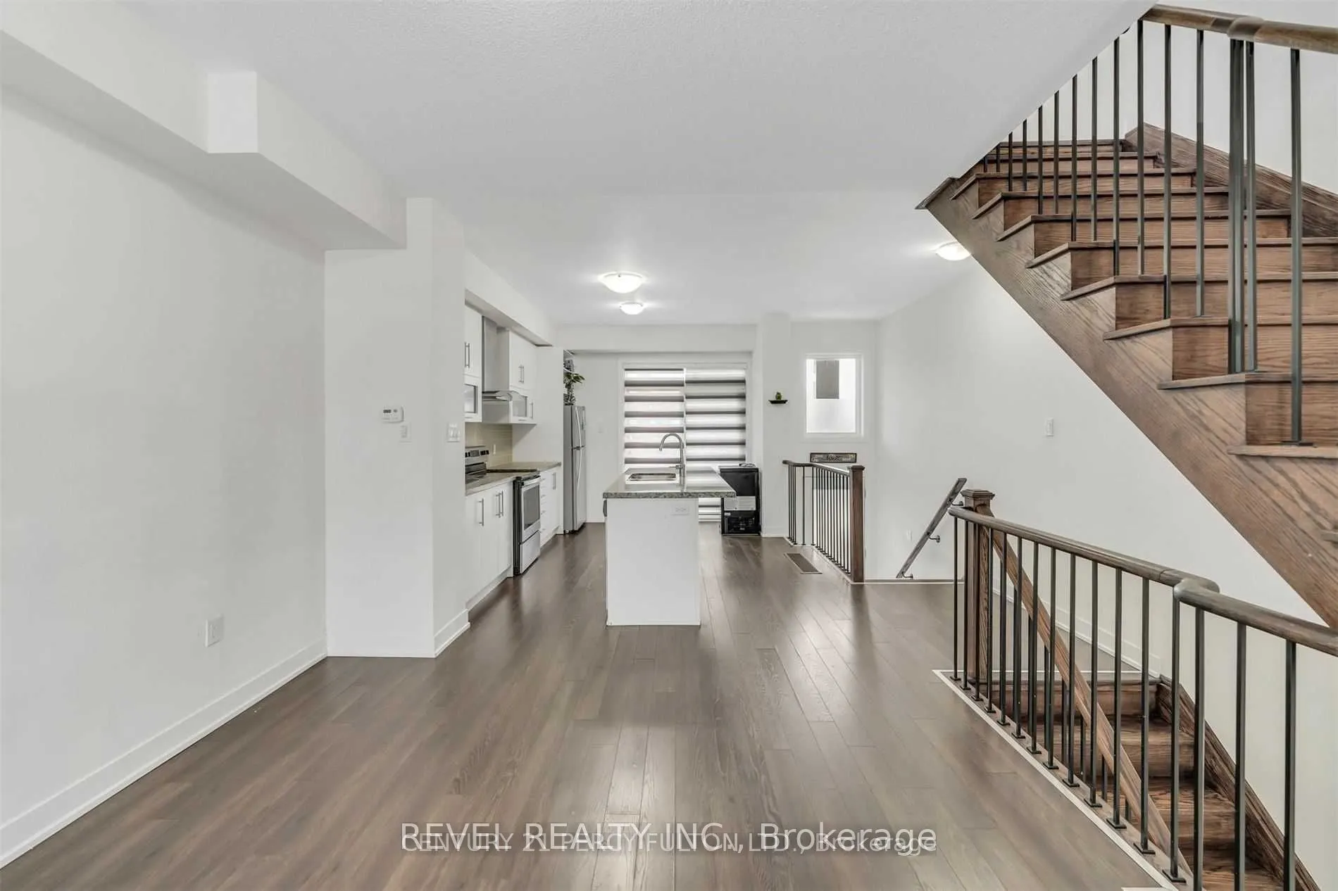 21 Donald Fleming Way