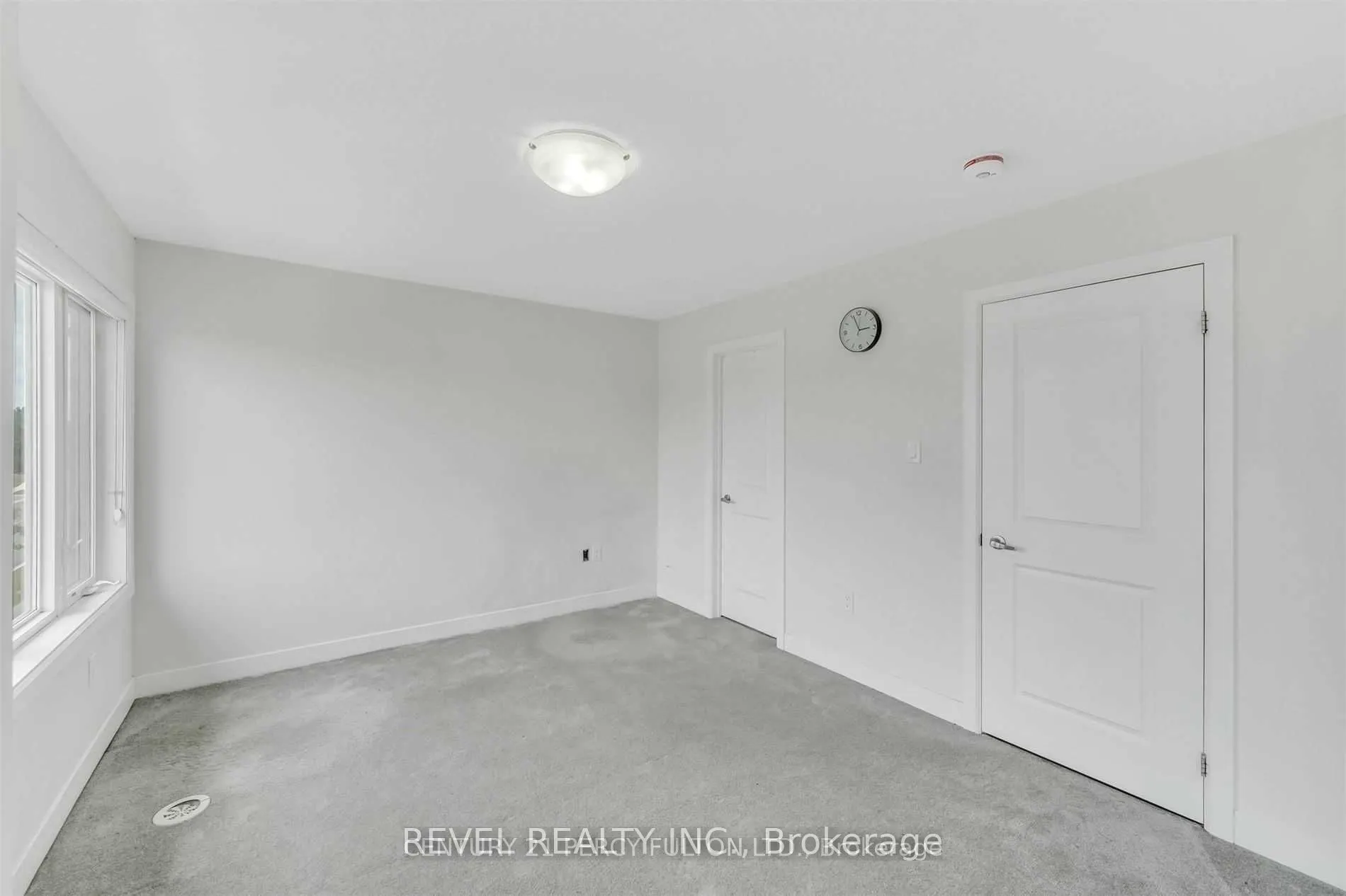 21 Donald Fleming Way