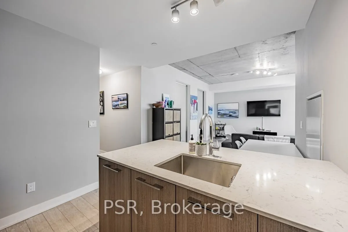 15 Baseball Place, #619