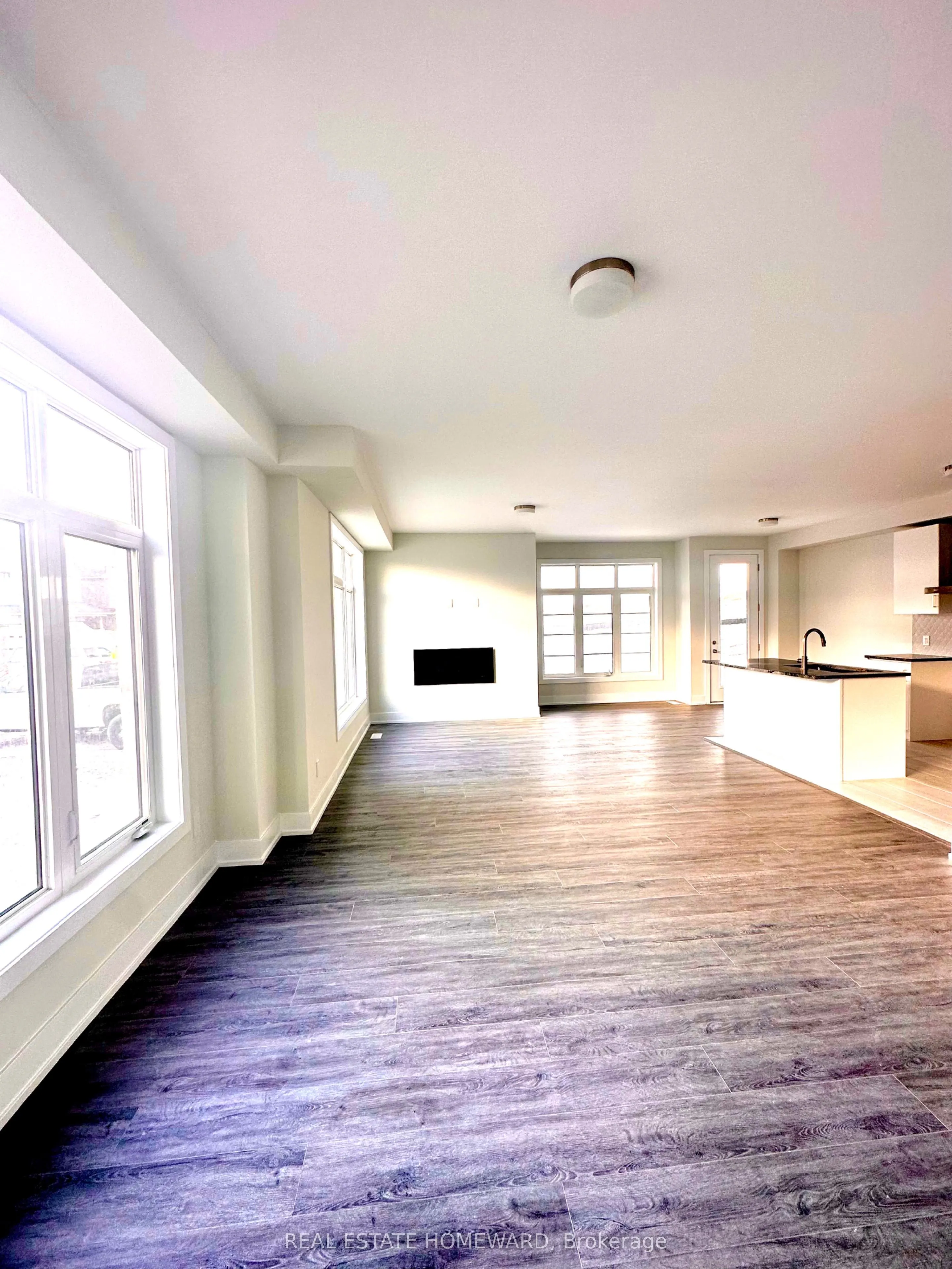 960 lockie Drive