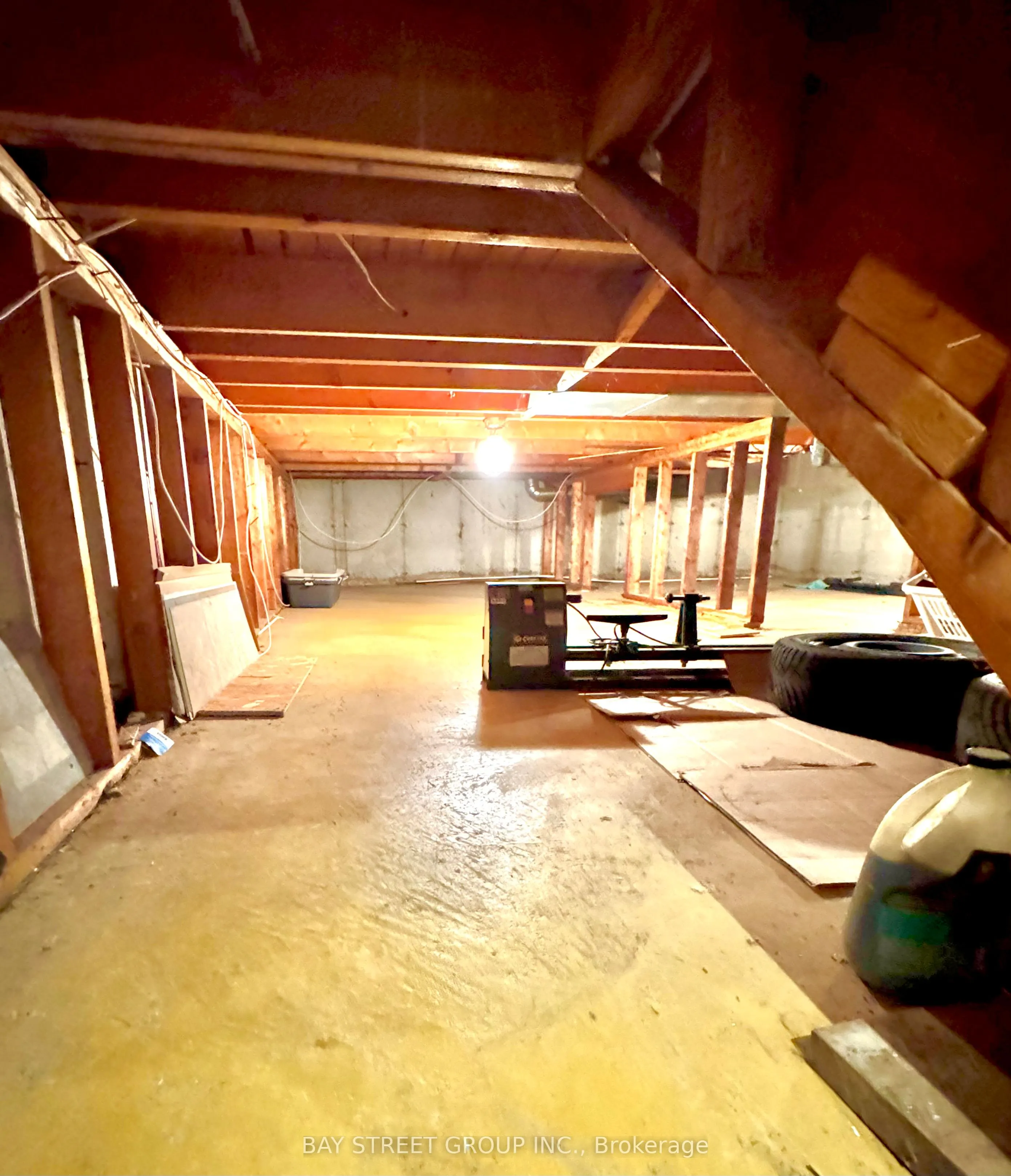 445 Harcourt Drive
