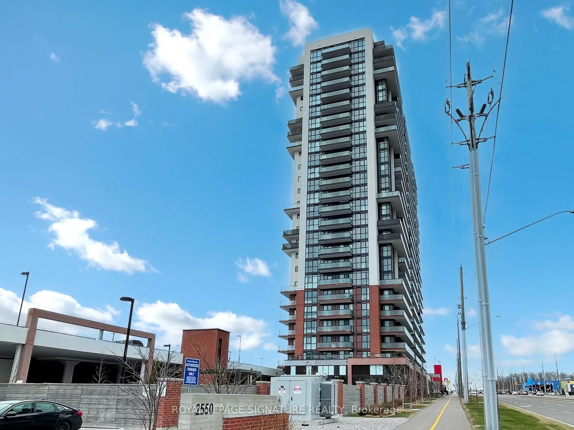 2550 Simcoe Street N, #1103