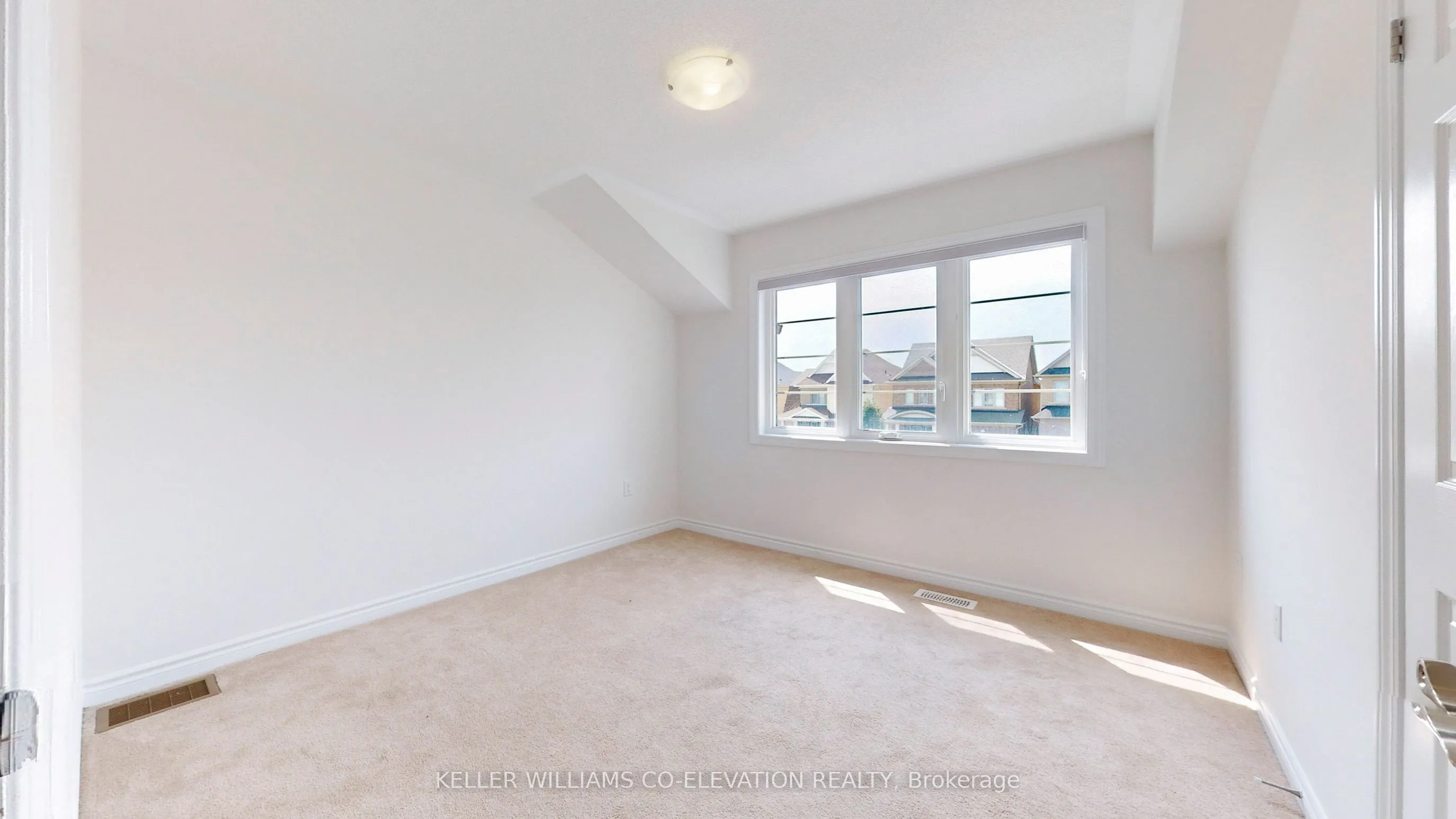 2592 Stallion Drive