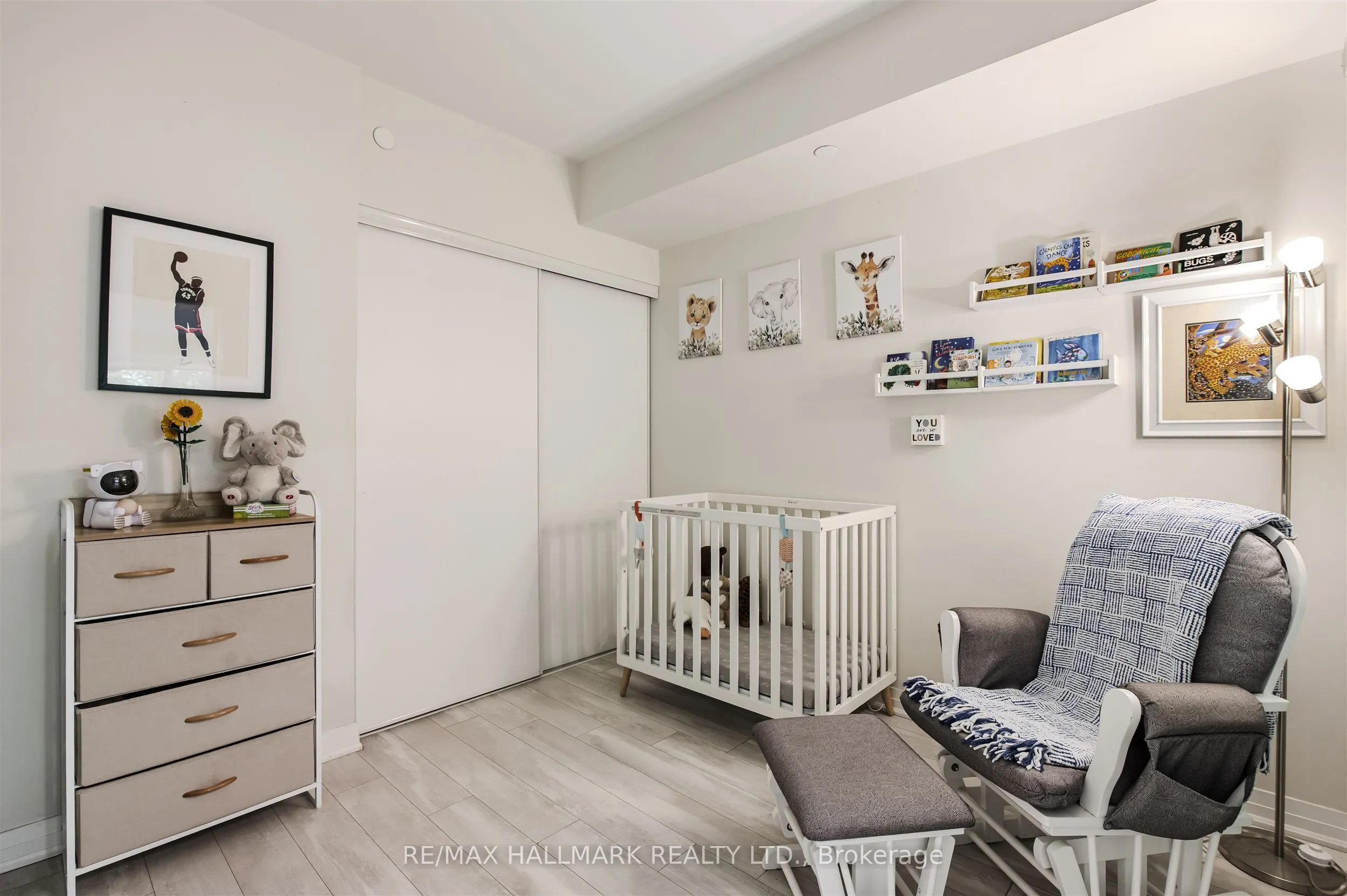 1630 queen Street E, #321