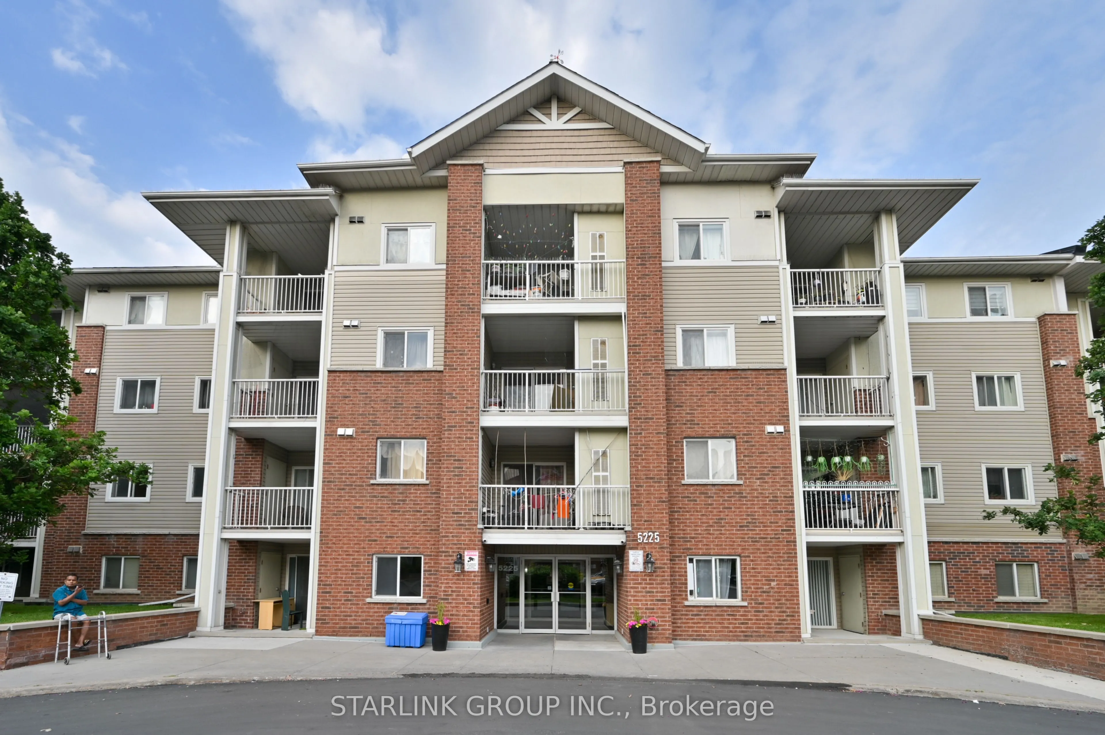 5225 Finch Avenue, #111