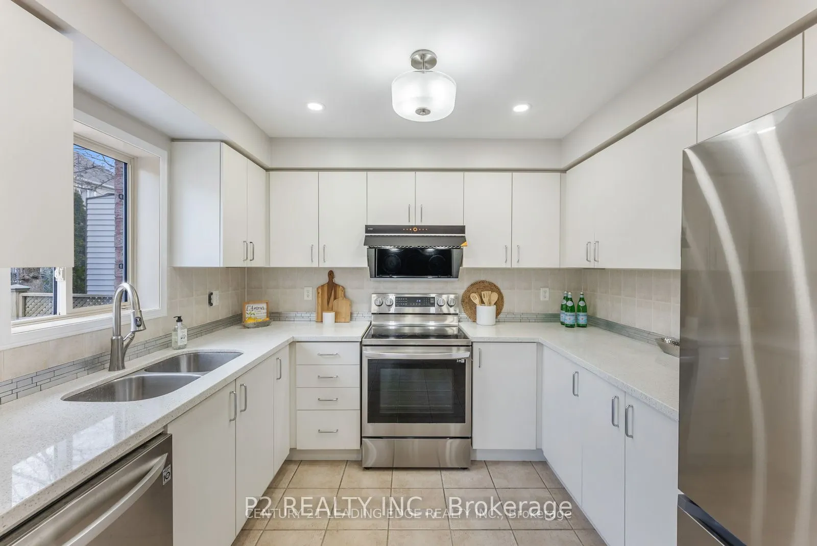 8 Parish Avenue