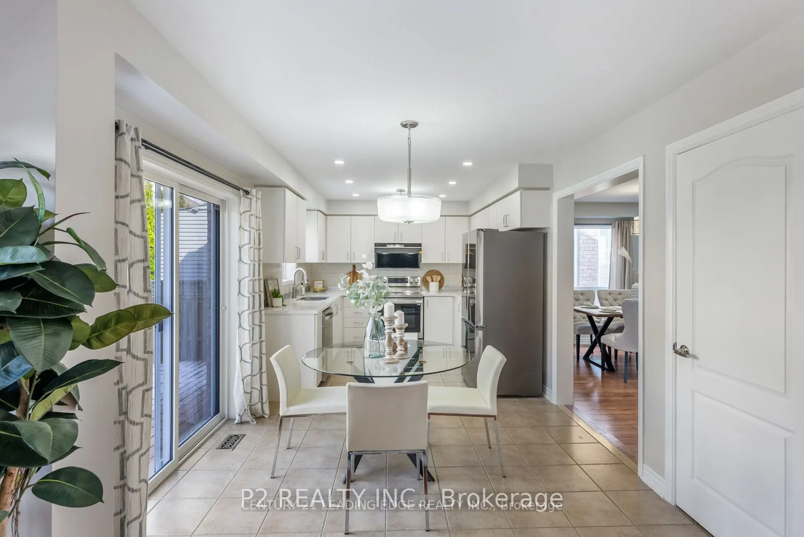 8 Parish Avenue