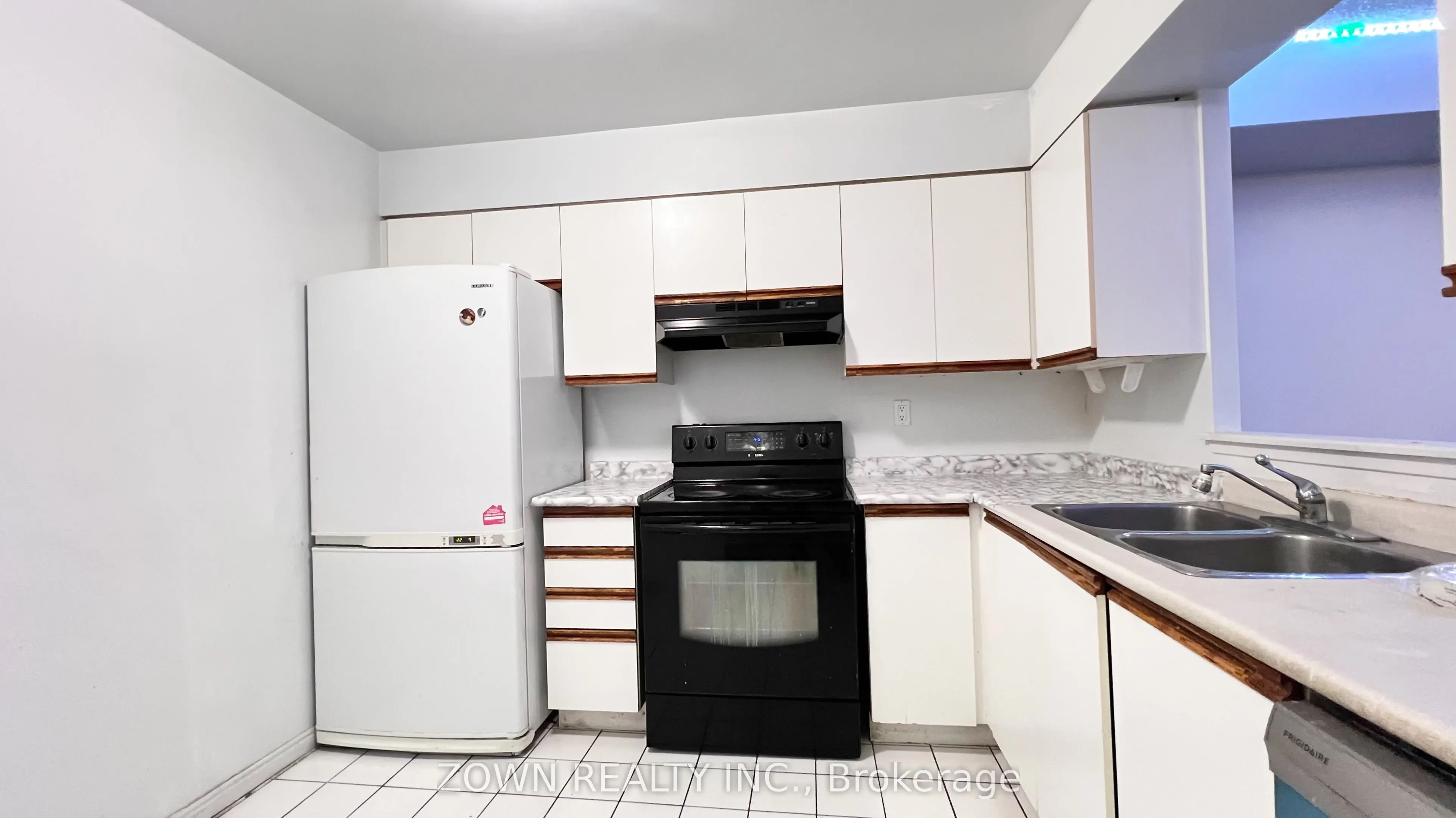 430 Mclevin Avenue, #1608