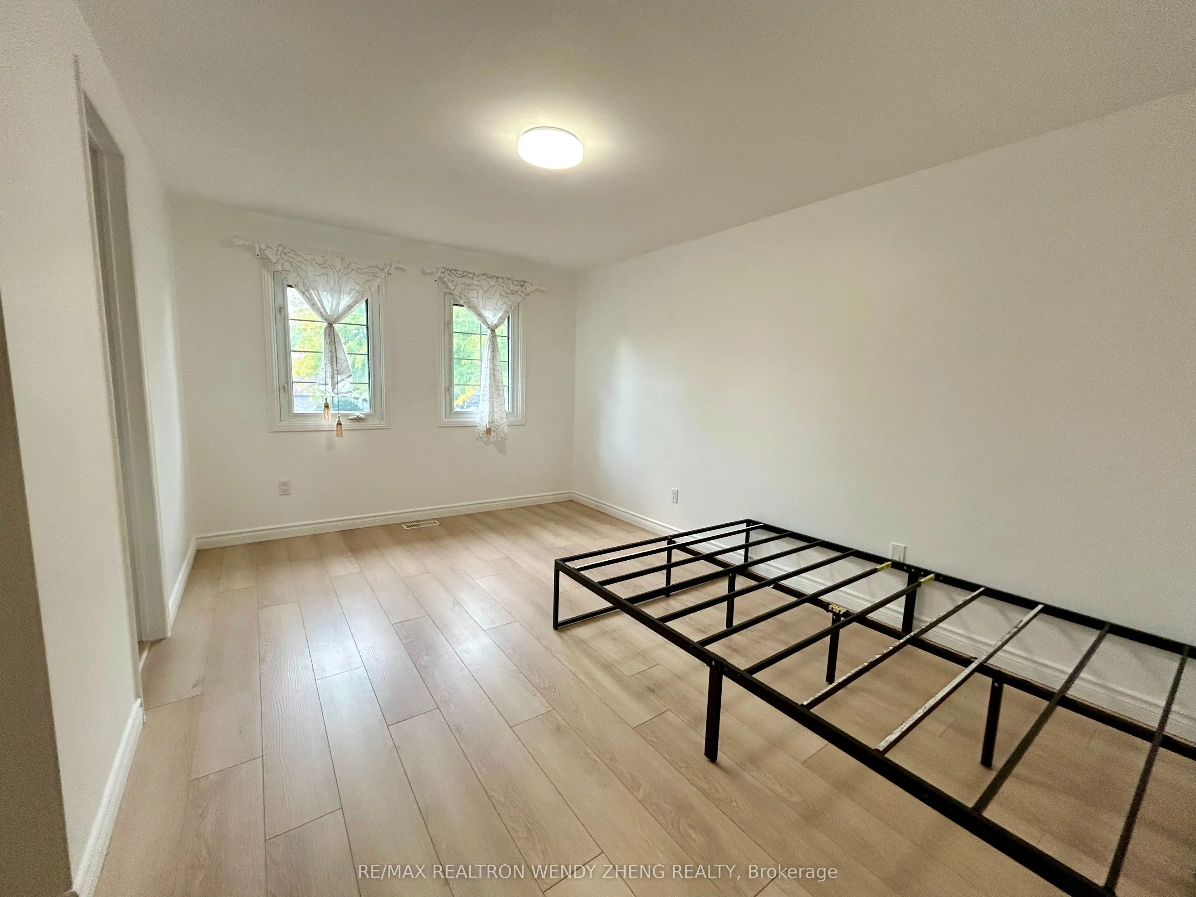 230 Enchanted Hills Crescent