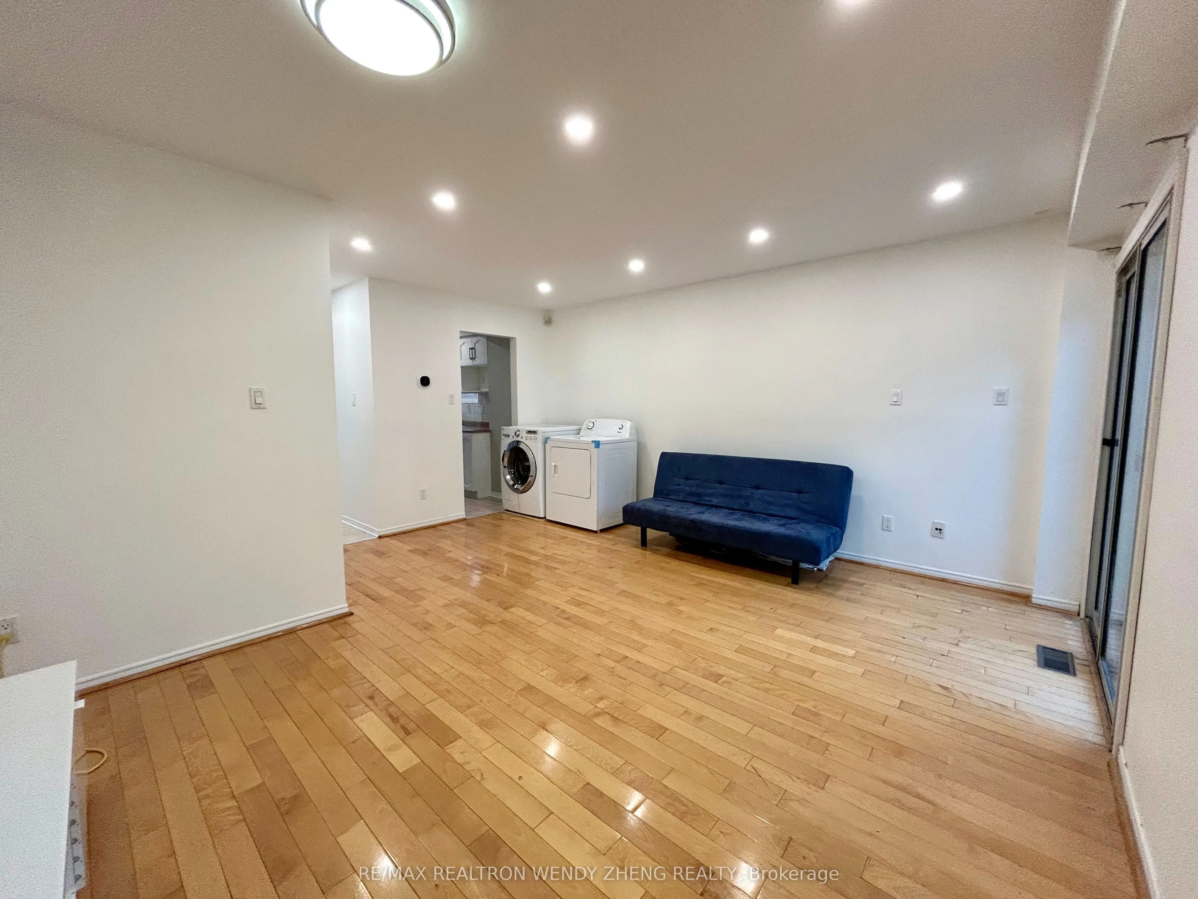 230 Enchanted Hills Crescent