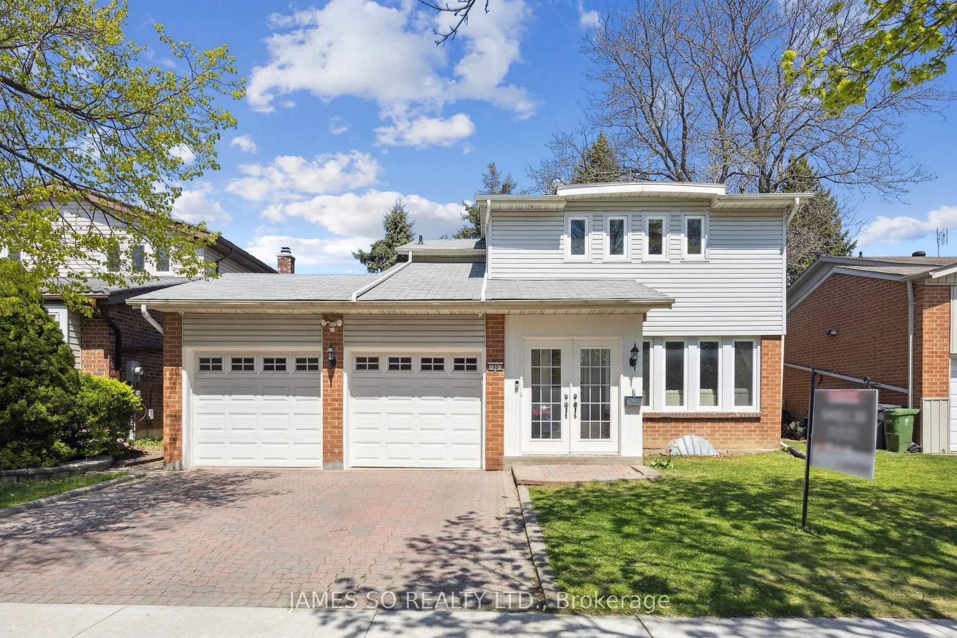 32 Relroy Court