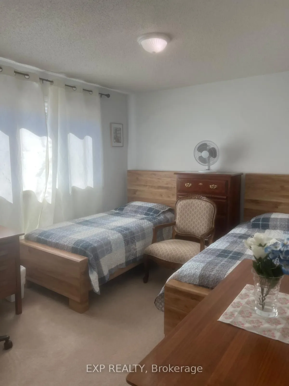 14 Griffiths Drive, #Room 1 & 2