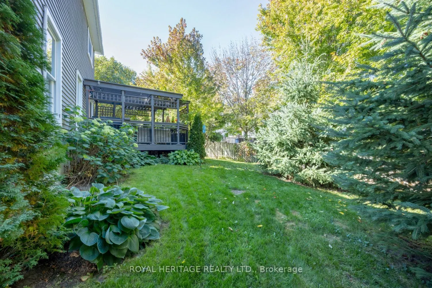 443 Sexton Street E