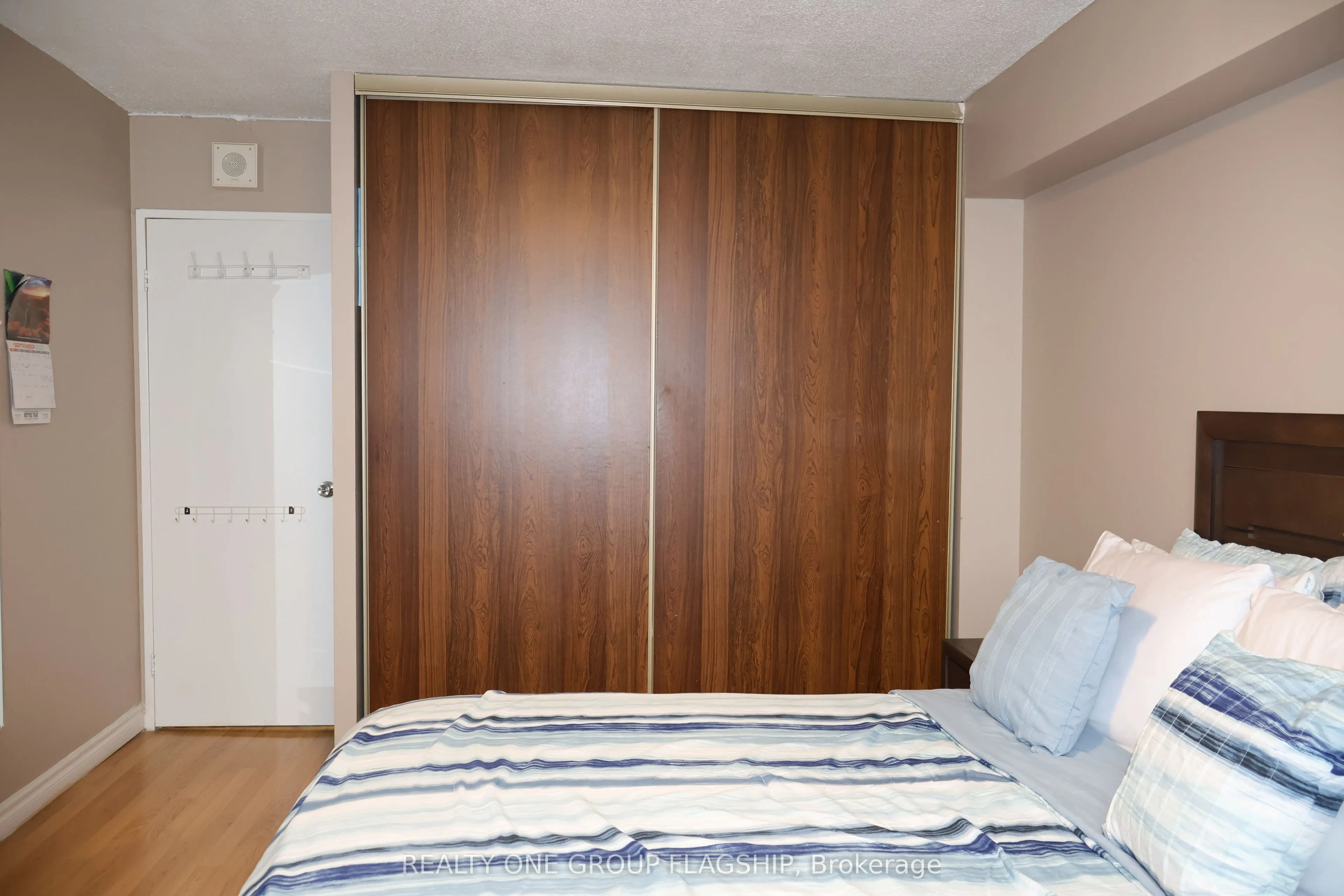 25 Silver Springs Boulevard, #806
