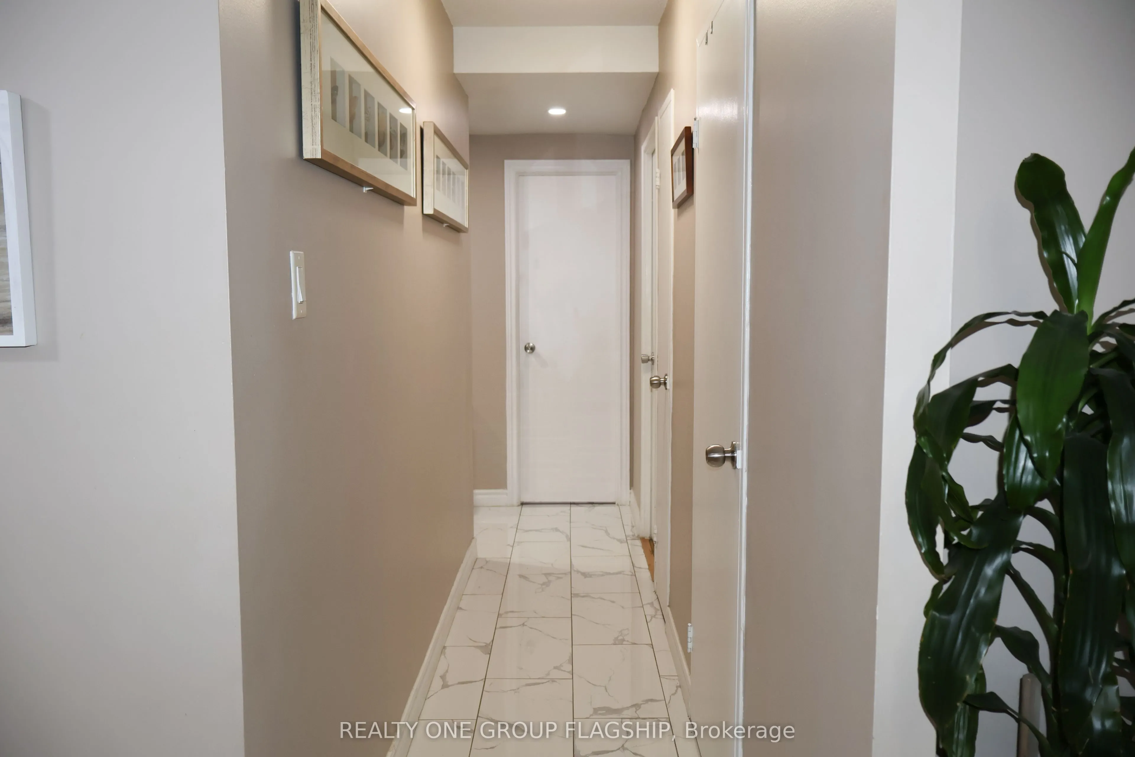 25 Silver Springs Boulevard, #806