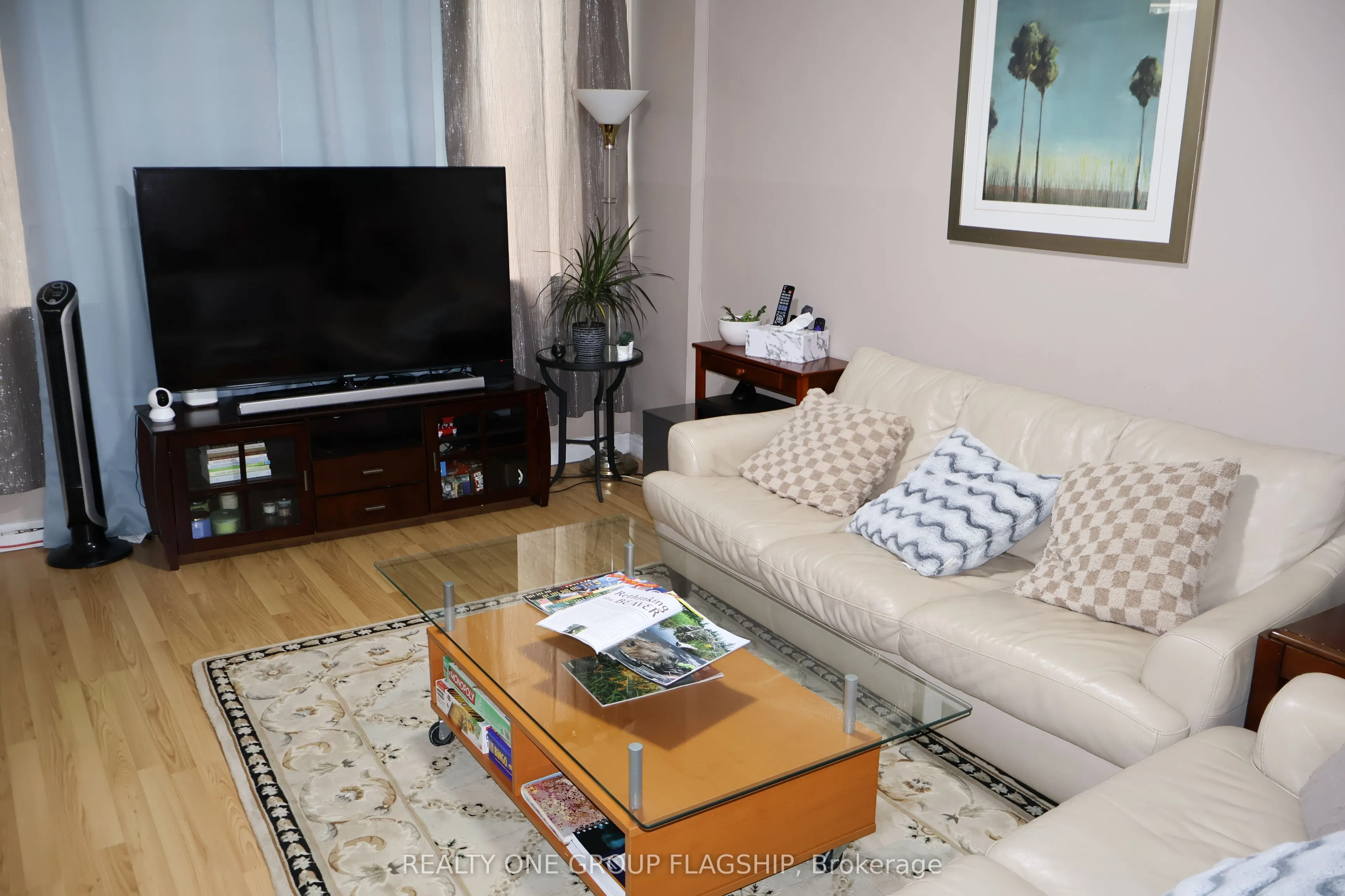 25 Silver Springs Boulevard, #806