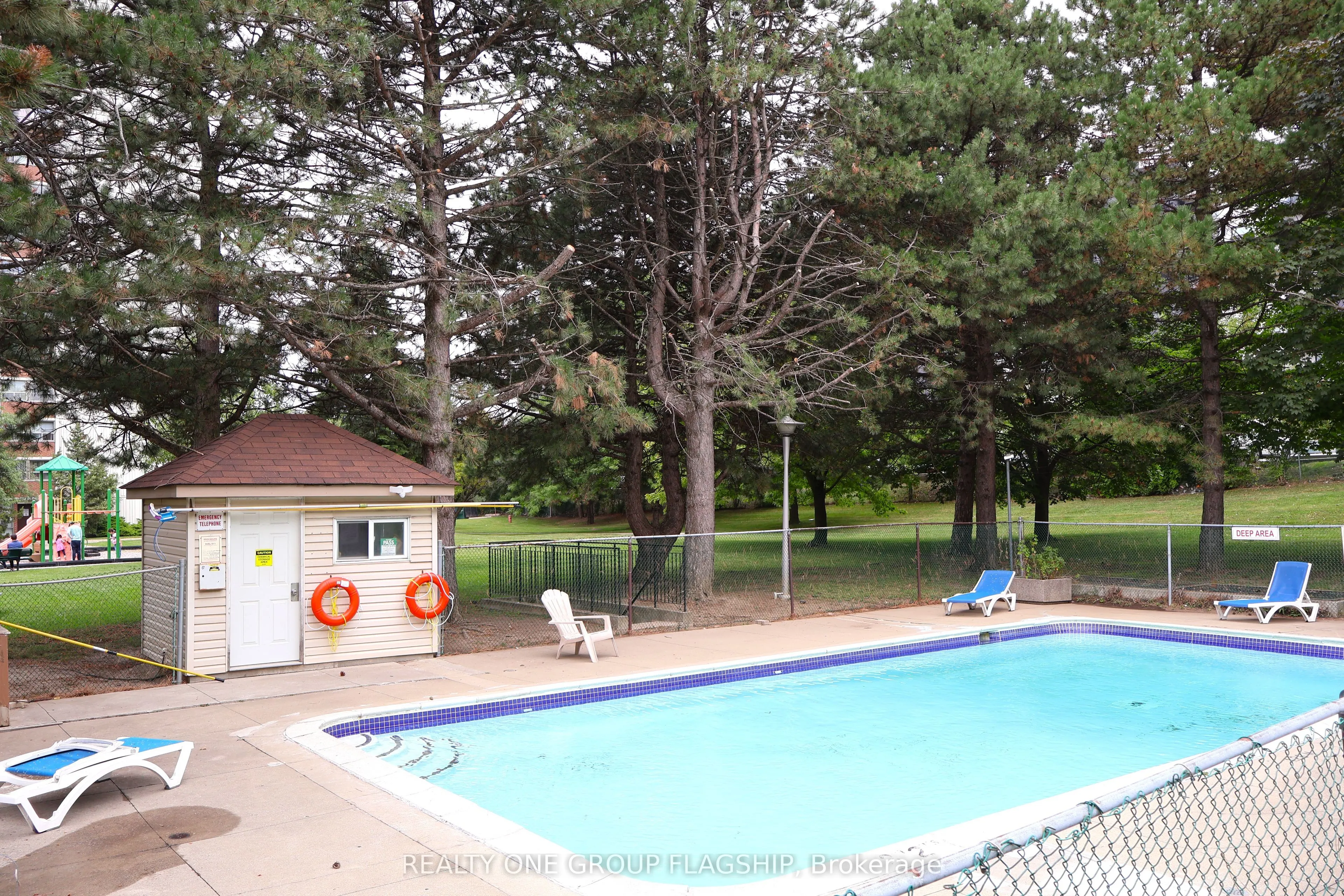 25 Silver Springs Boulevard, #806