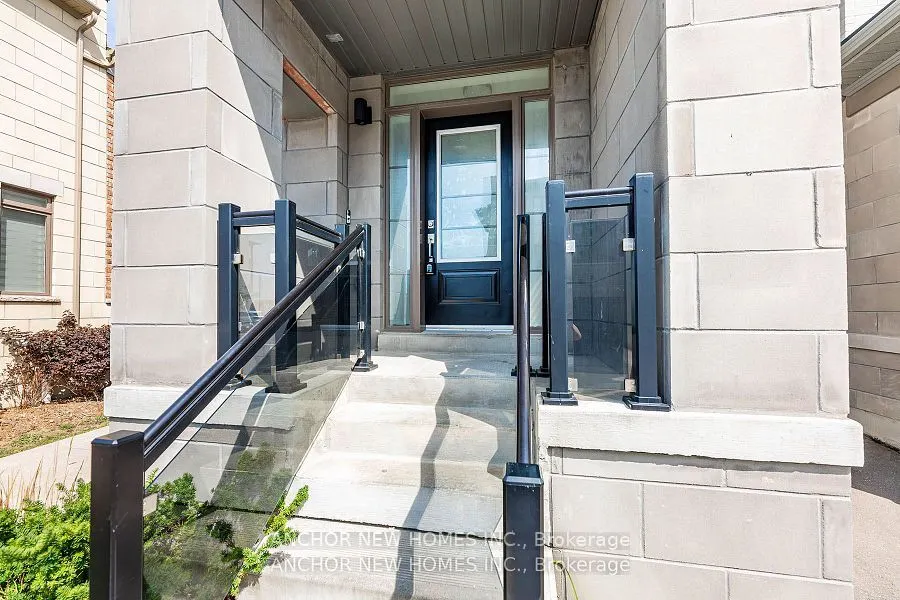 82 Donald Fleming Way, #131