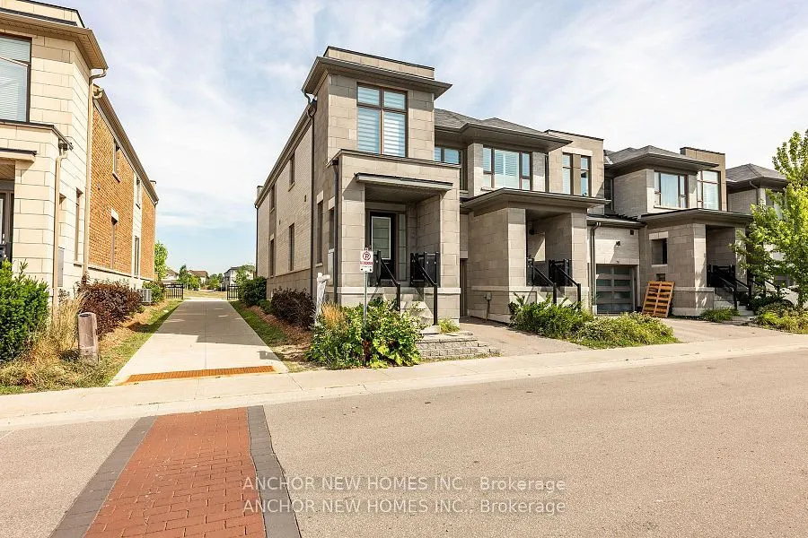 82 Donald Fleming Way, #131