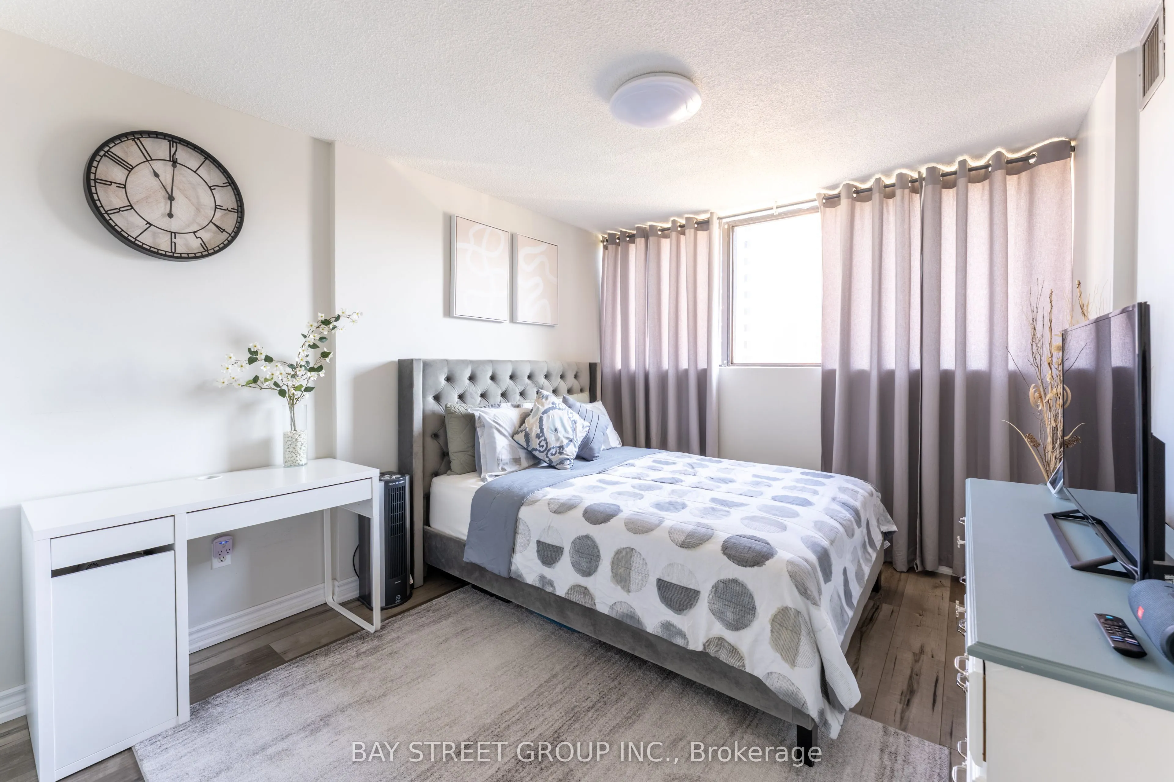 99 Blackwell Avenue, #211