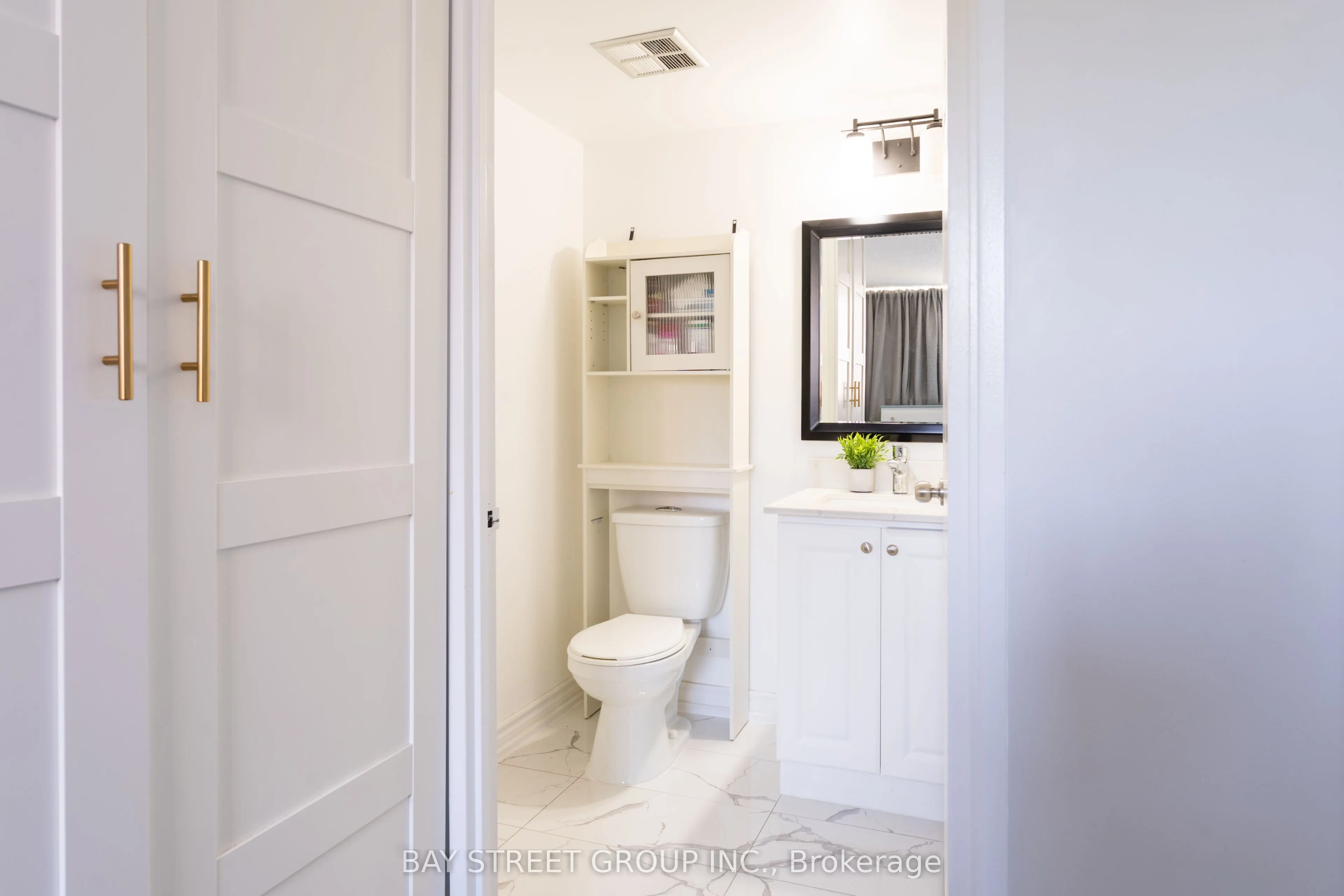 99 Blackwell Avenue, #211