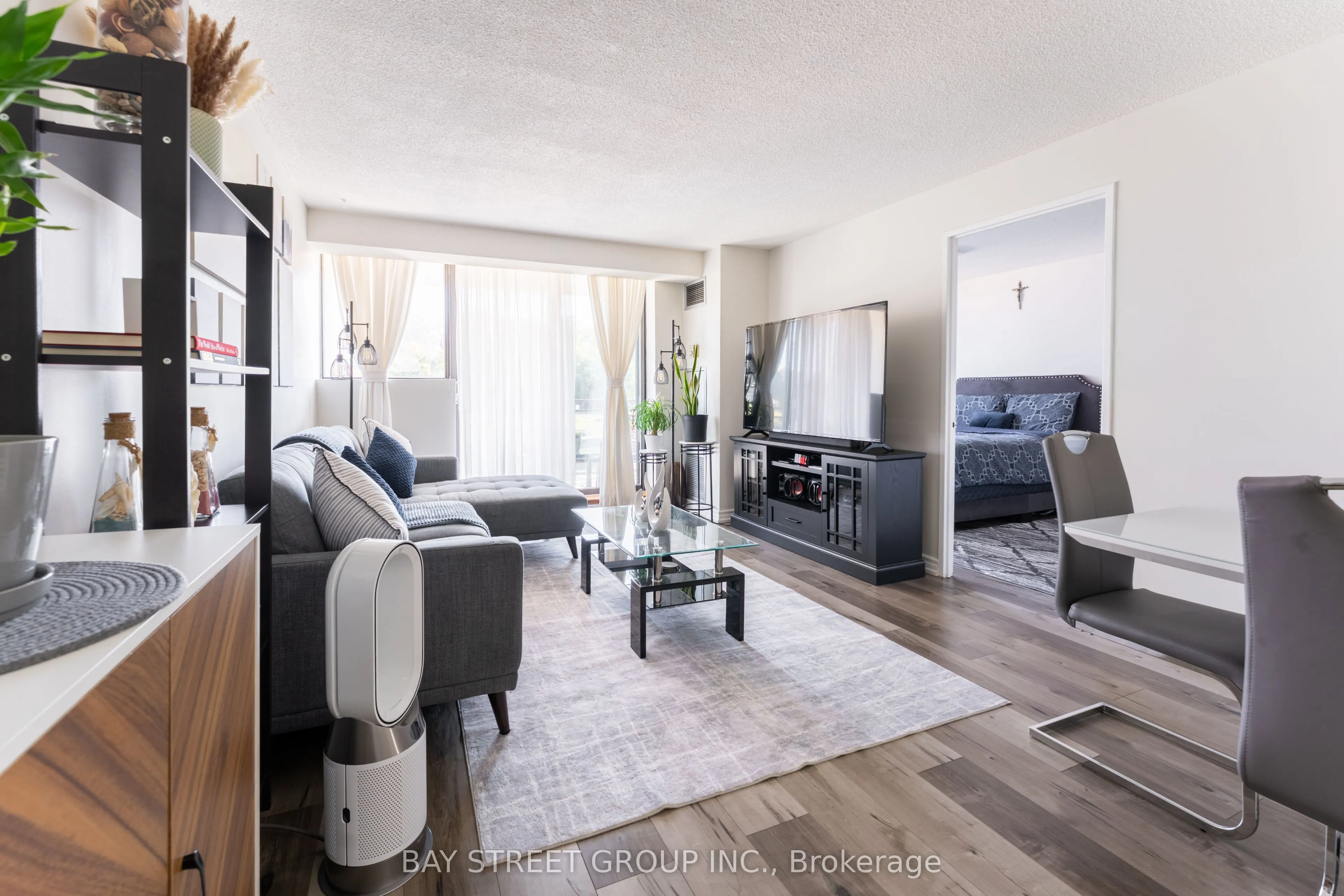 99 Blackwell Avenue, #211