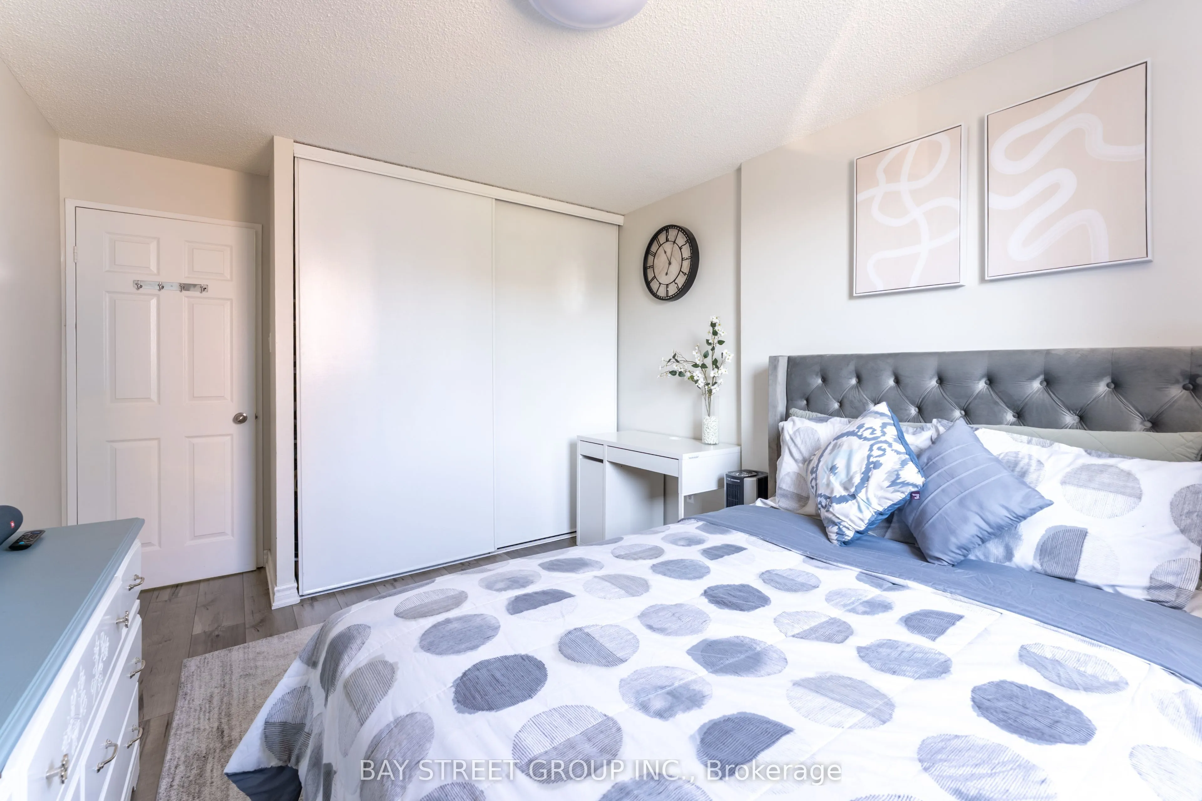 99 Blackwell Avenue, #211