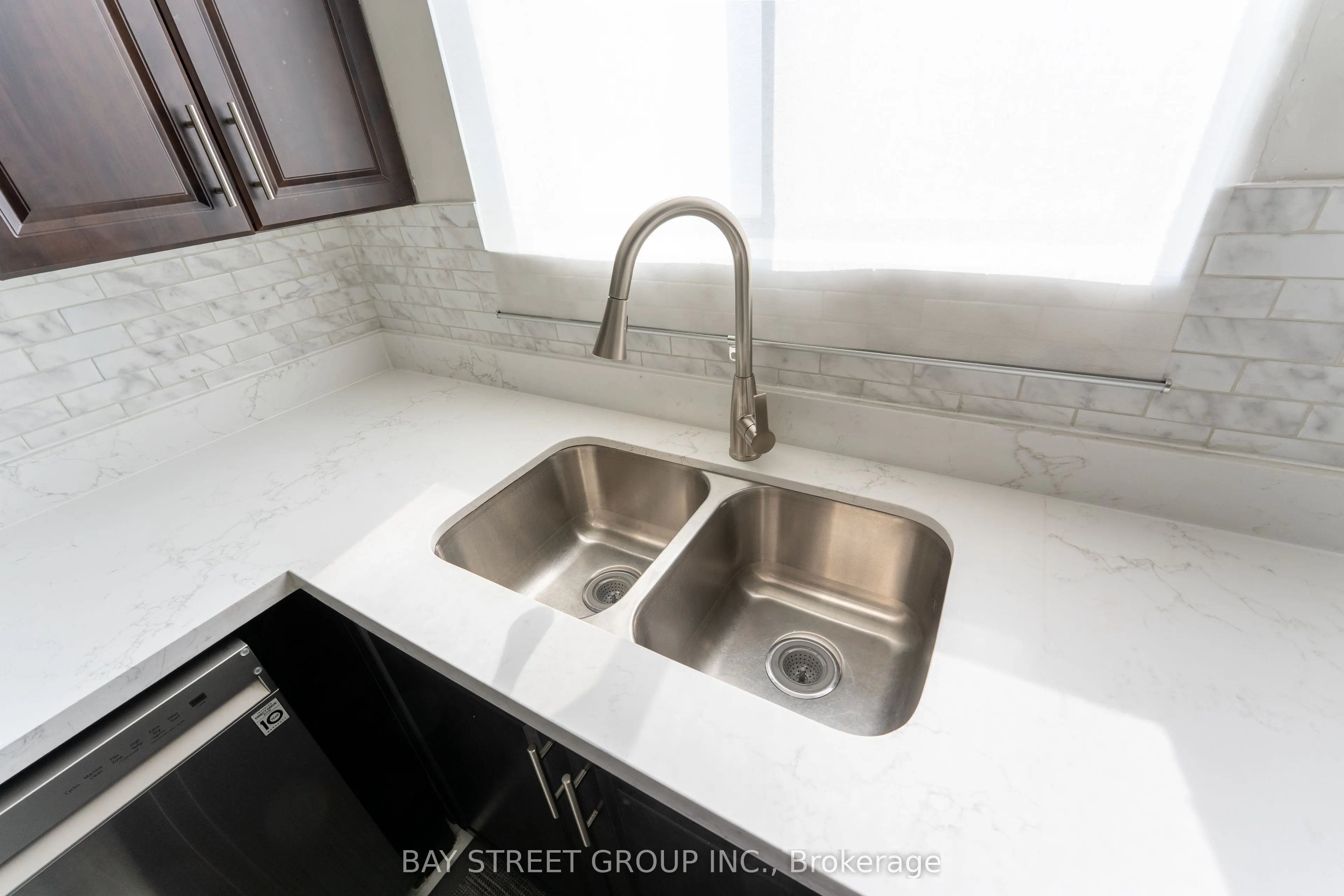 99 Blackwell Avenue, #211