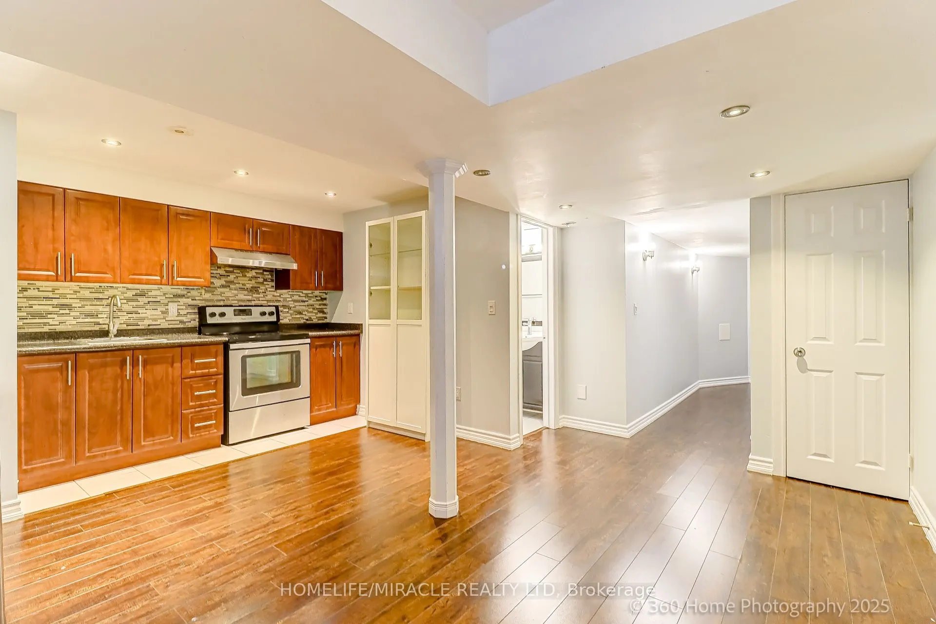113 Wilkes Crescent