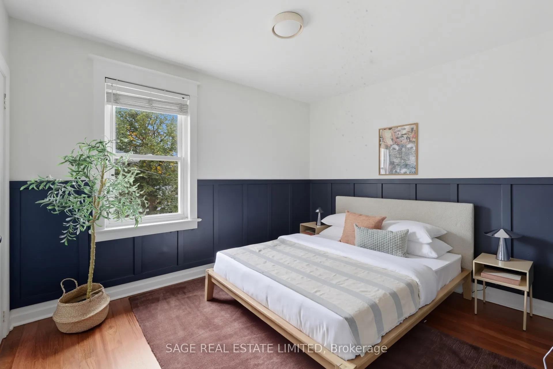 2021 Gerrard Street E